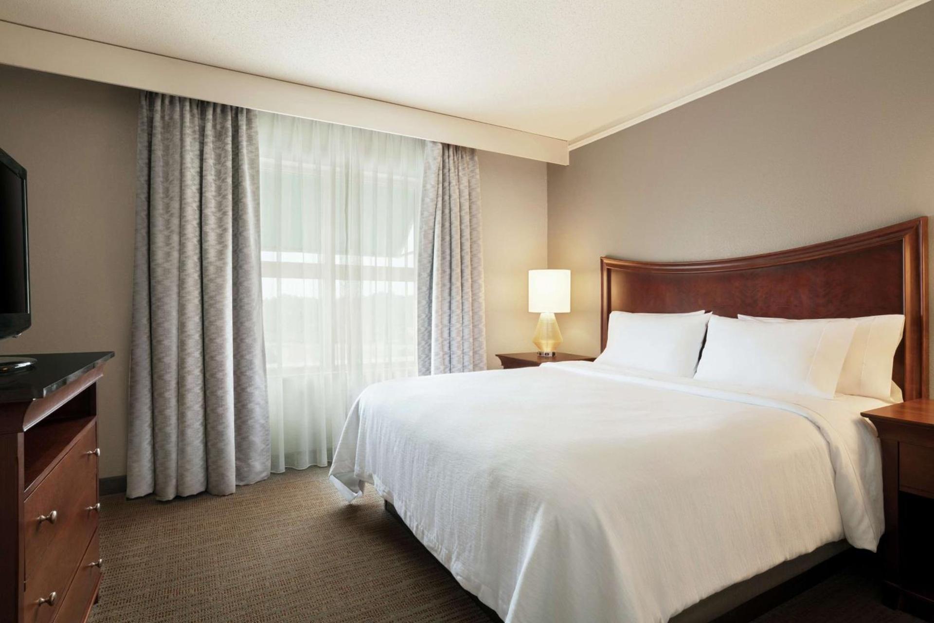 Embassy Suites Brunswick photo 22