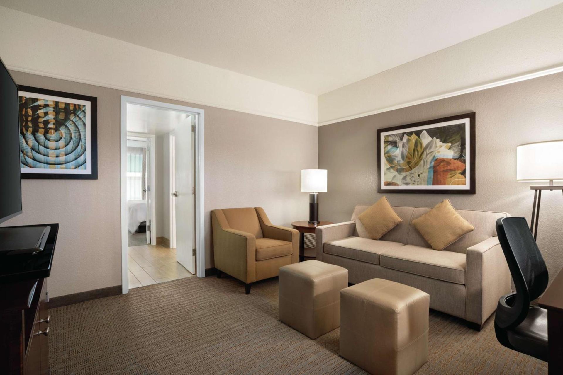 Embassy Suites Brunswick photo 23
