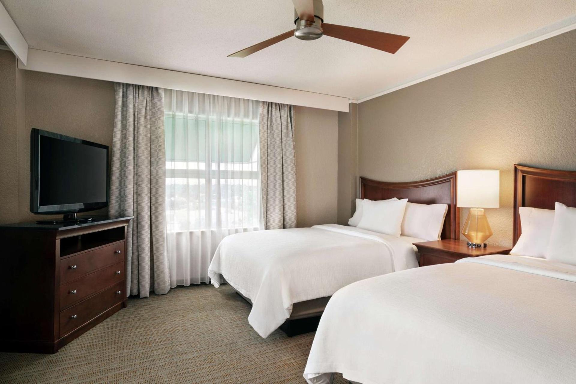 Embassy Suites Brunswick photo 41