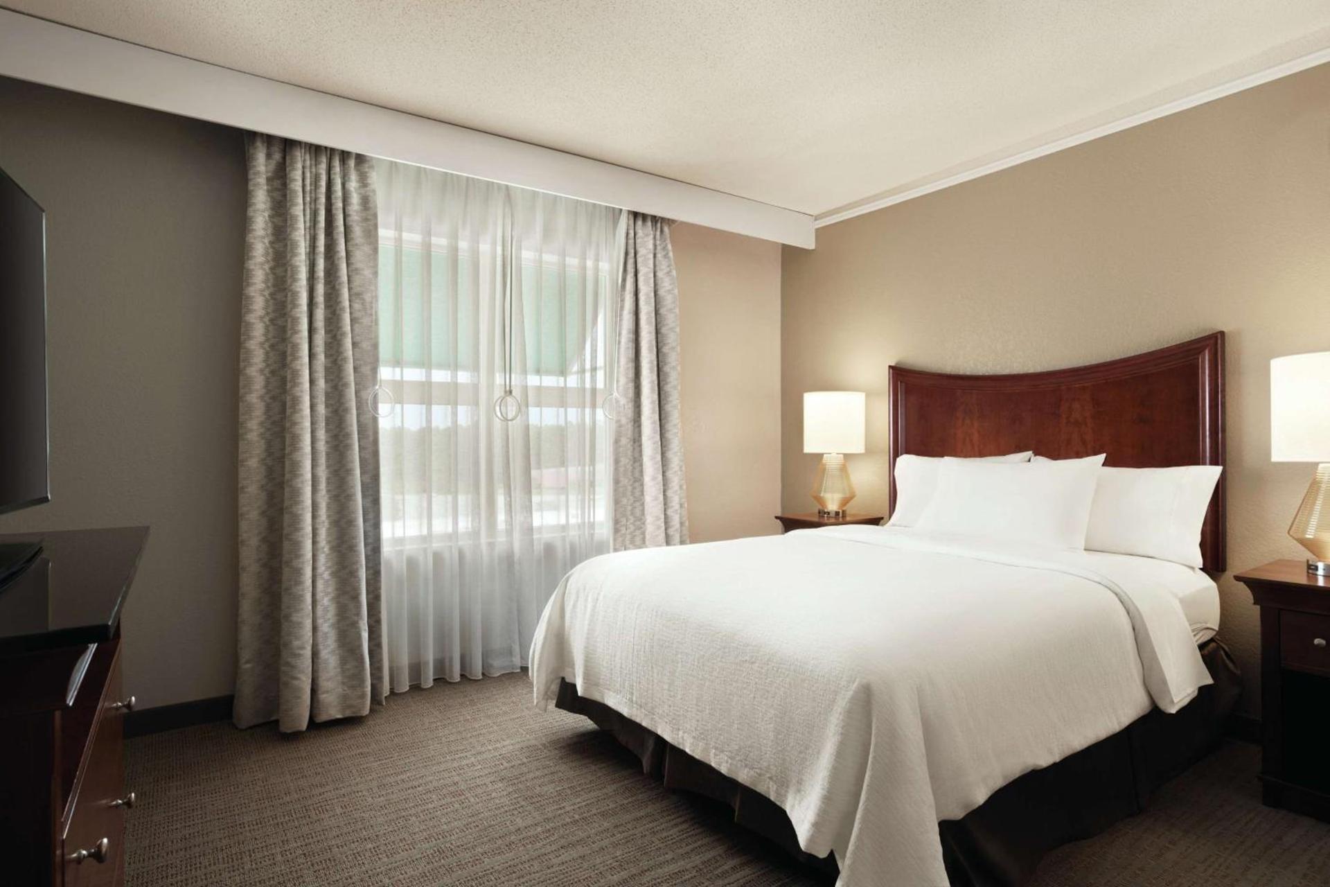 Embassy Suites Brunswick photo 48