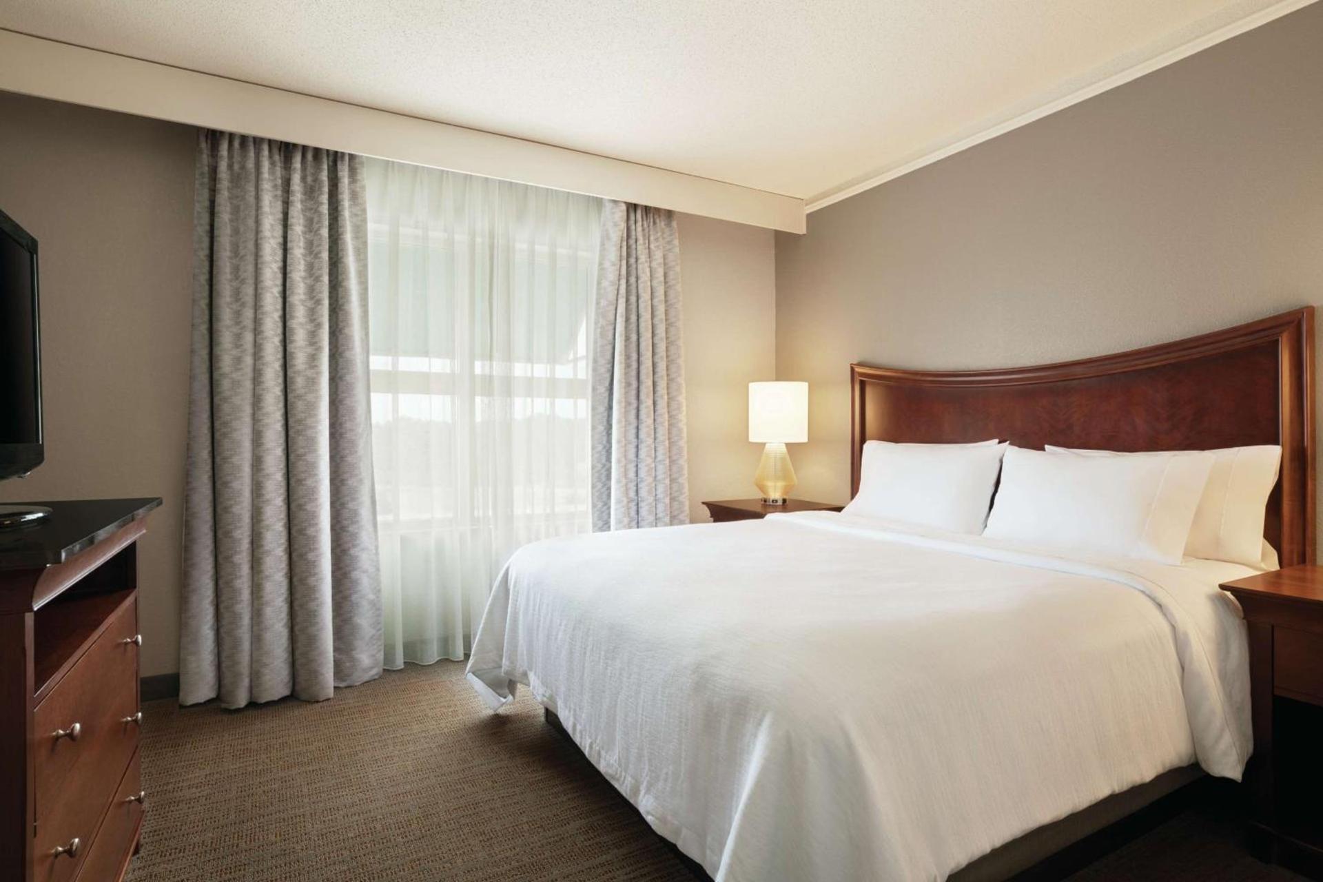 Embassy Suites Brunswick photo 49