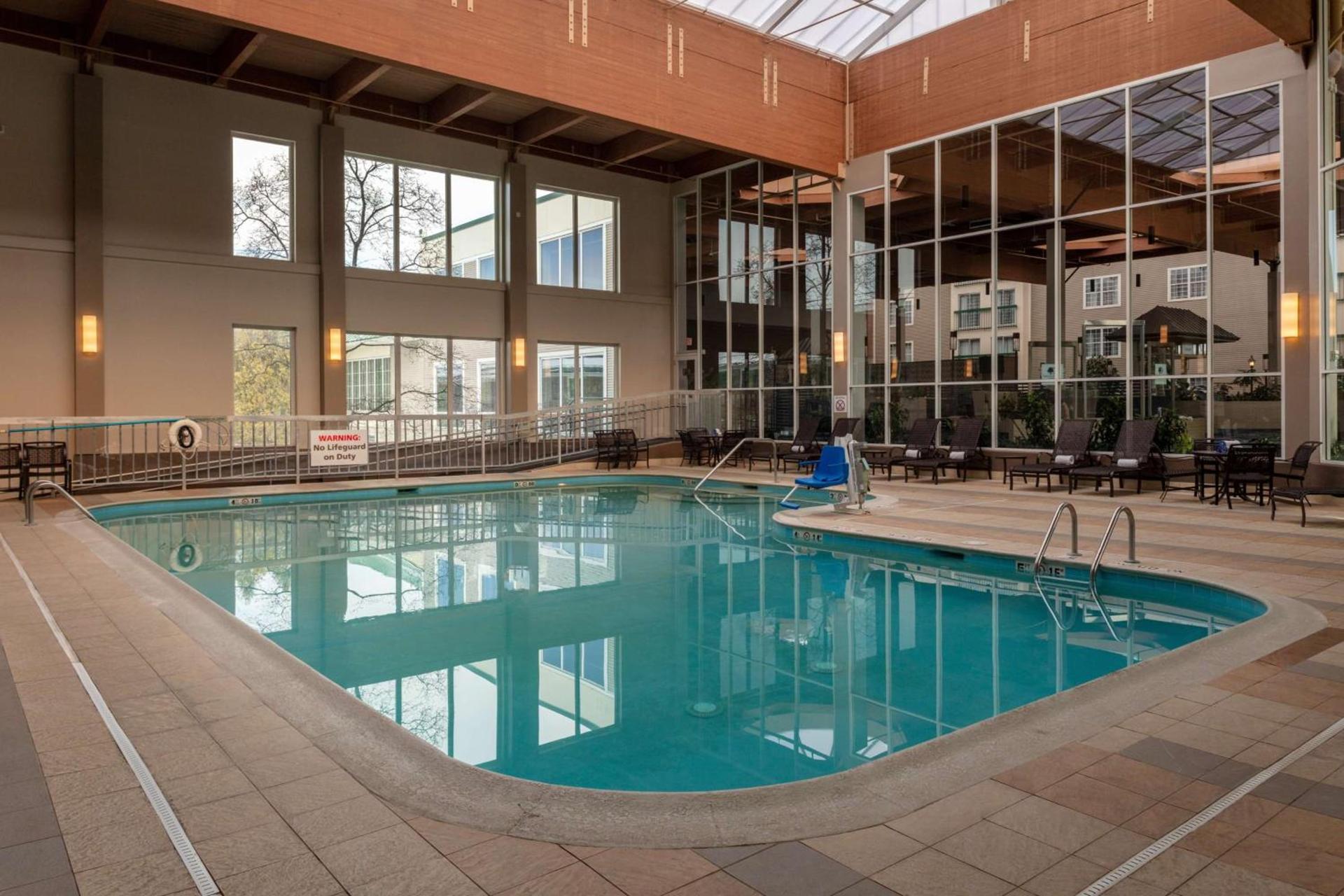 DoubleTree by Hilton Hotel Burlington Vermont photo 17