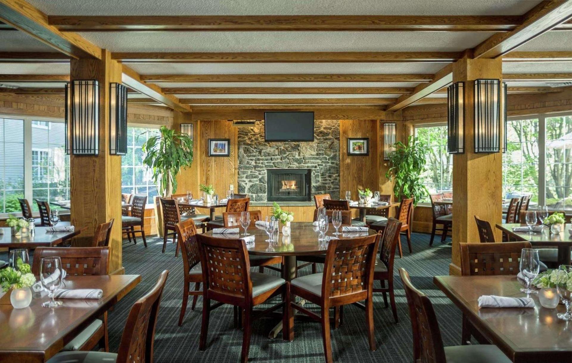 DoubleTree by Hilton Hotel Burlington Vermont photo 21