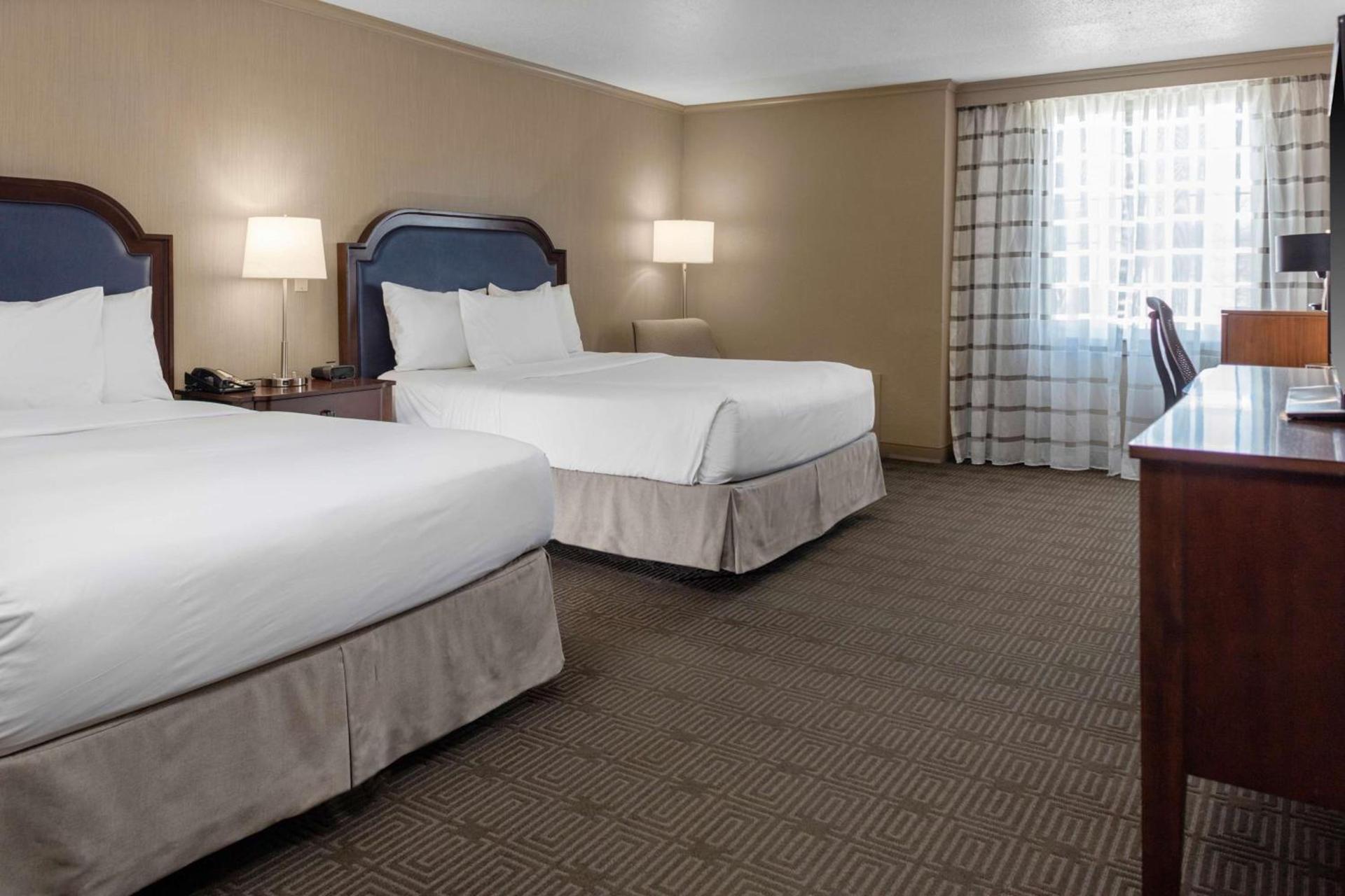 DoubleTree by Hilton Hotel Burlington Vermont photo 26