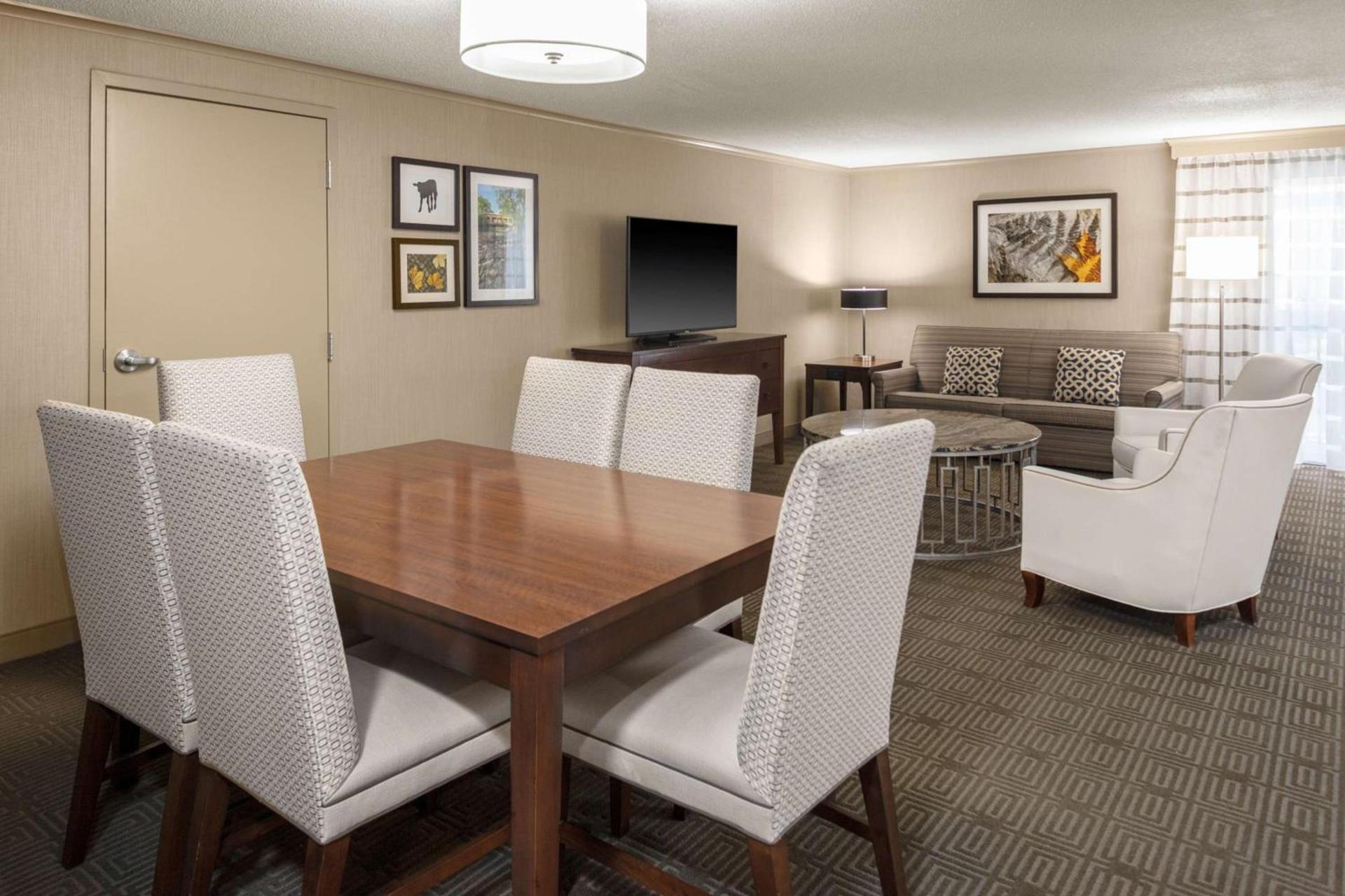 DoubleTree by Hilton Hotel Burlington Vermont photo 30