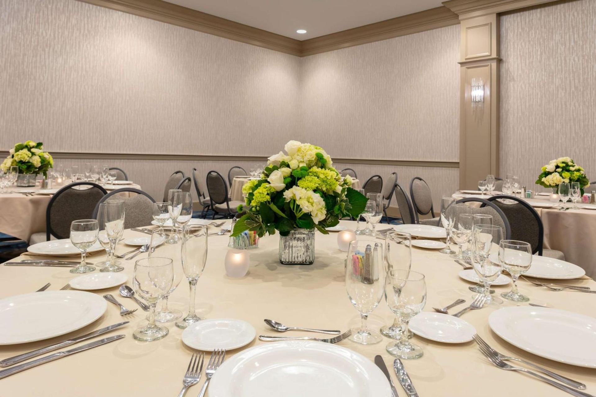 DoubleTree by Hilton Hotel Burlington Vermont photo 43