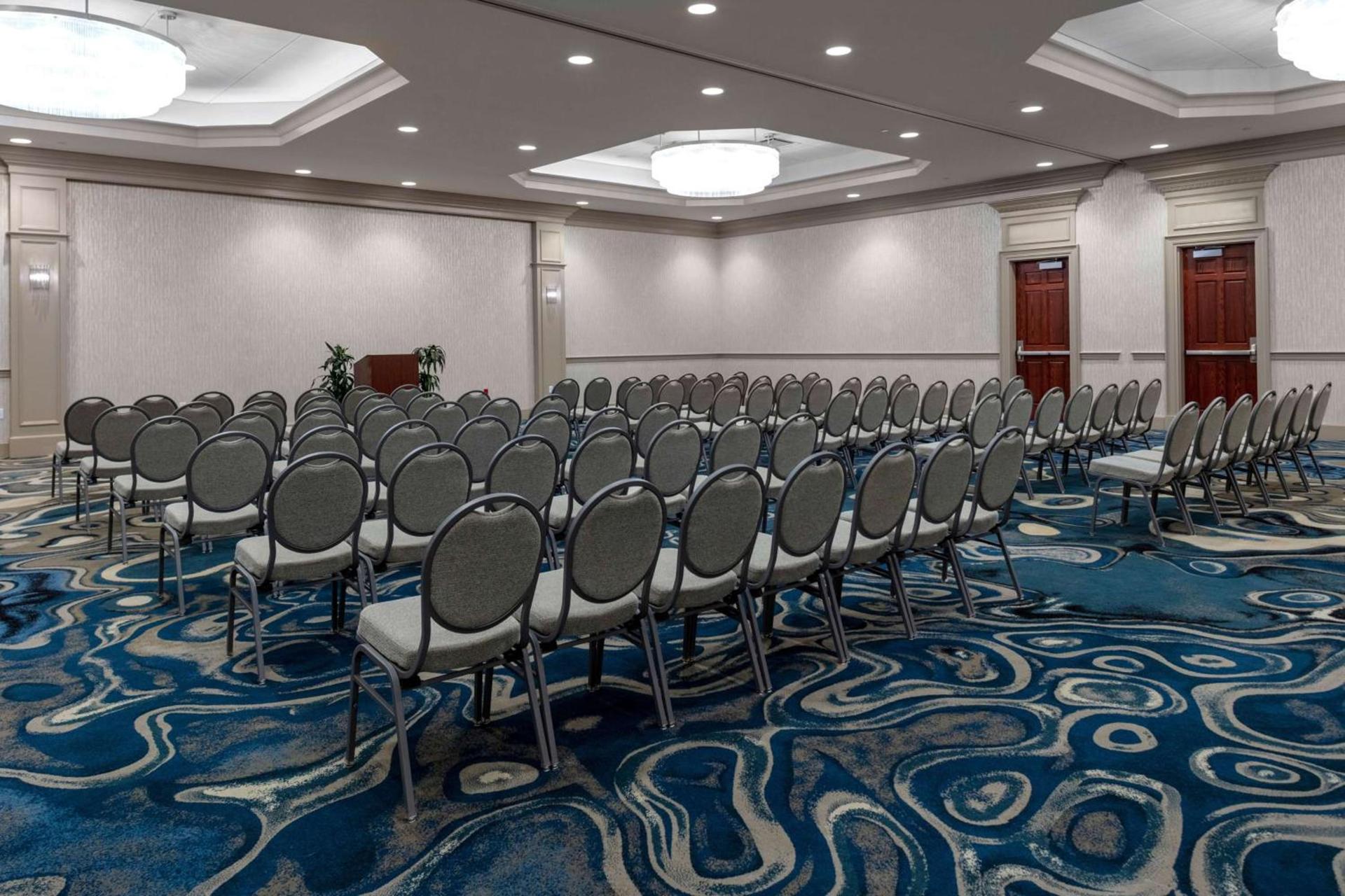 DoubleTree by Hilton Hotel Burlington Vermont photo 48