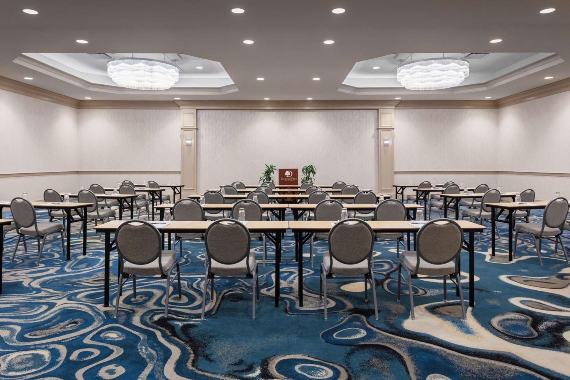 DoubleTree by Hilton Hotel Burlington Vermont photo 47
