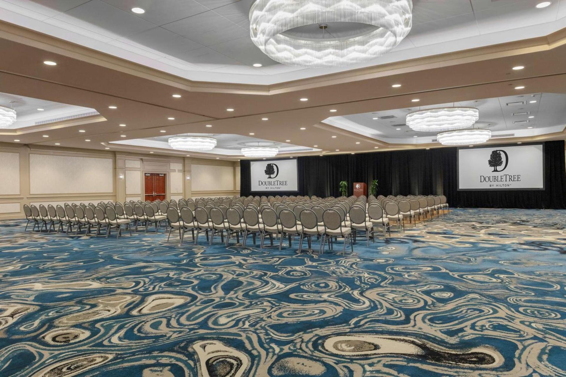 DoubleTree by Hilton Hotel Burlington Vermont photo 50
