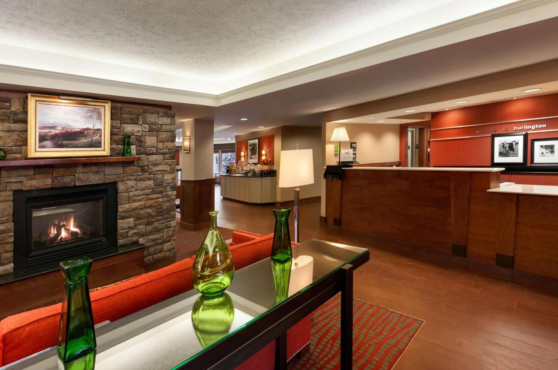 Hampton Inn Burlington - Colchester photo 6