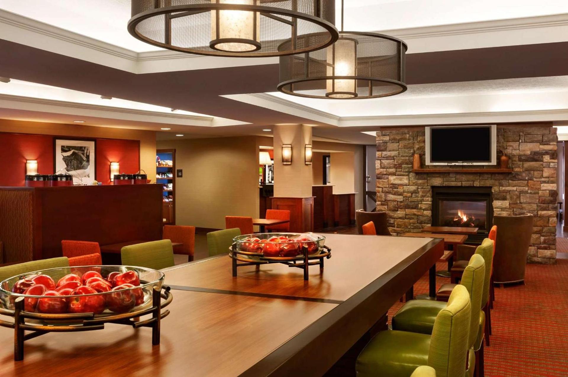 Hampton Inn Burlington - Colchester photo 7