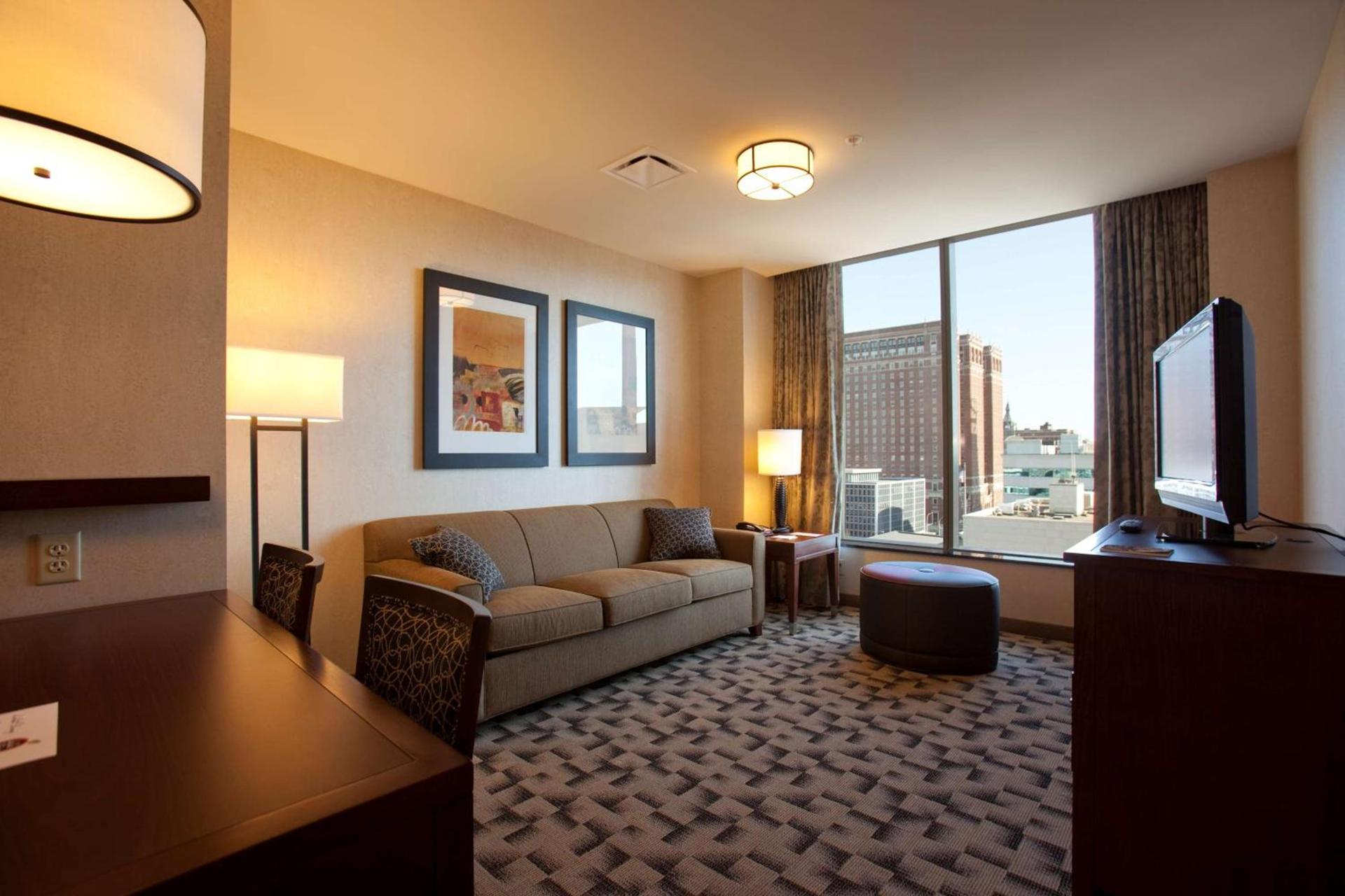 Embassy Suites Buffalo photo 27