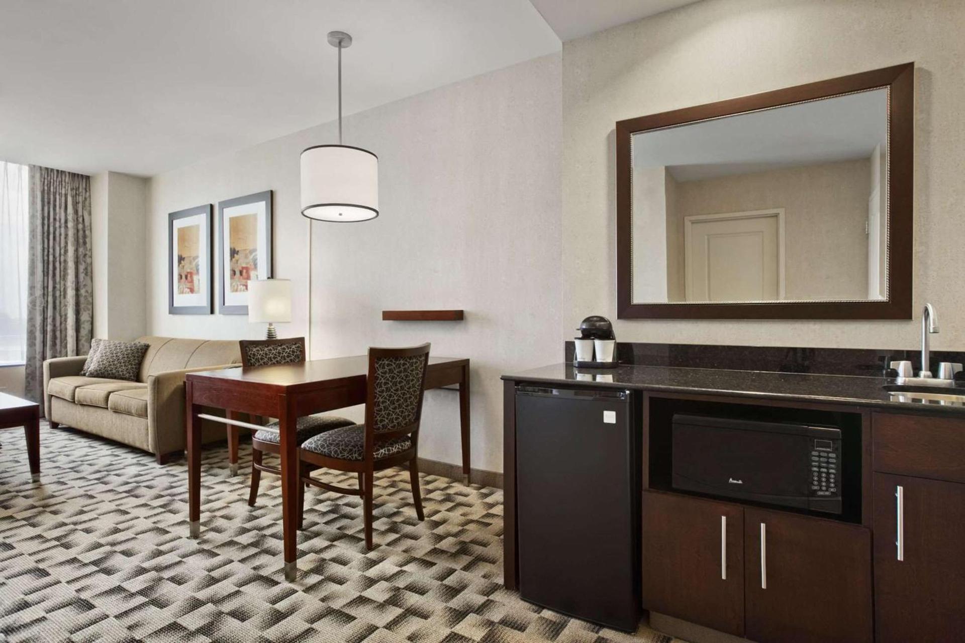 Embassy Suites Buffalo photo 34