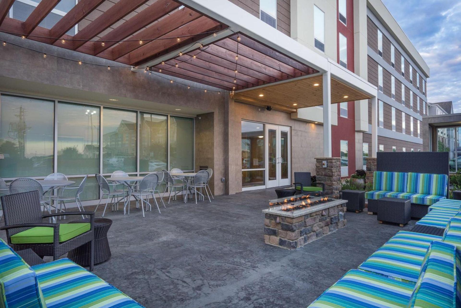 Home2 Suites By Hilton Bowling Green photo 2