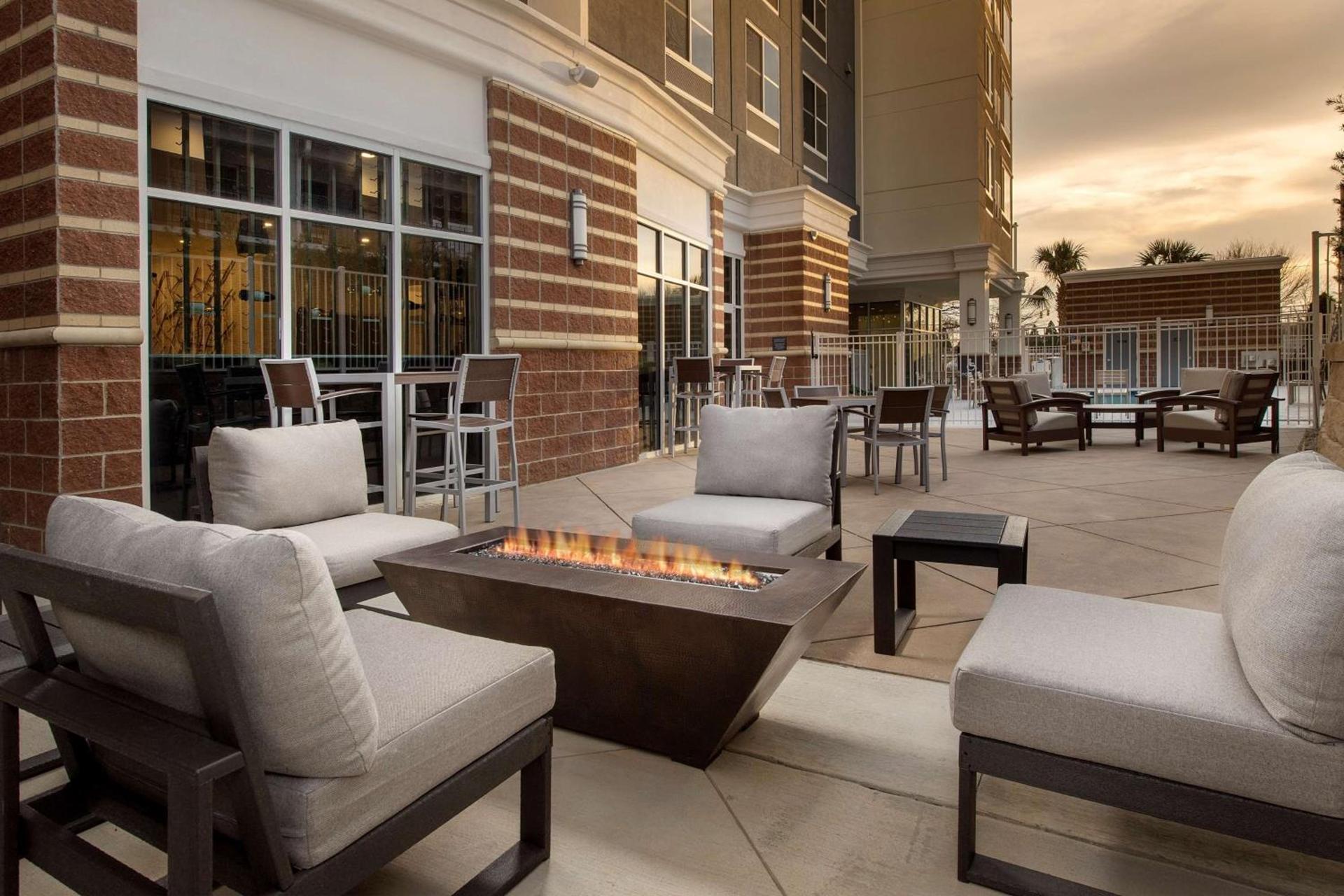 Hilton Garden Inn Columbia Airport, SC photo 3