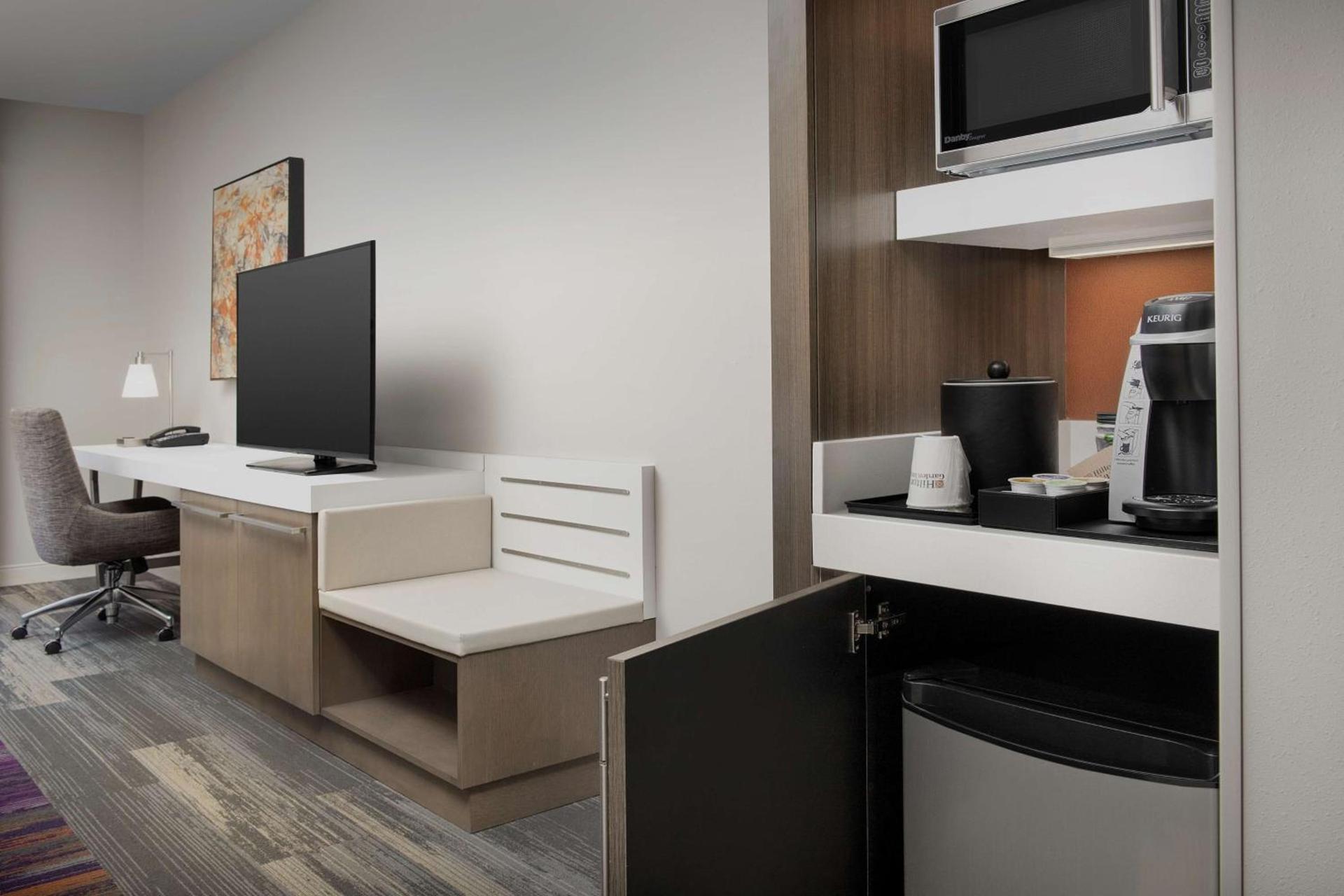 Hilton Garden Inn Columbia Airport, SC photo 22