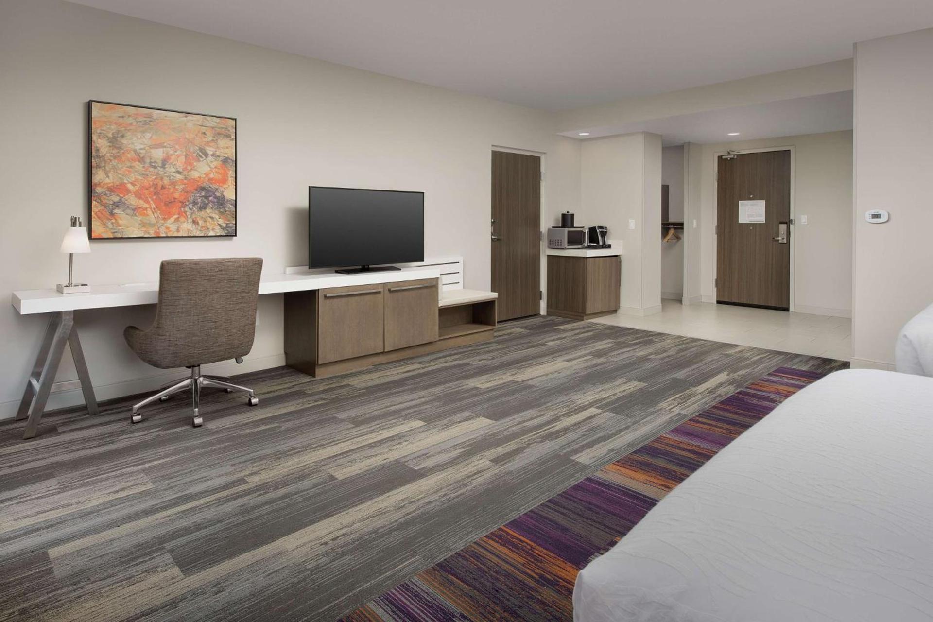 Hilton Garden Inn Columbia Airport, SC photo 27