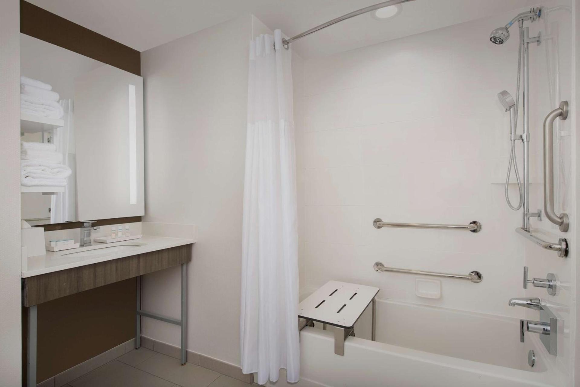 Hilton Garden Inn Columbia Airport, SC photo 31
