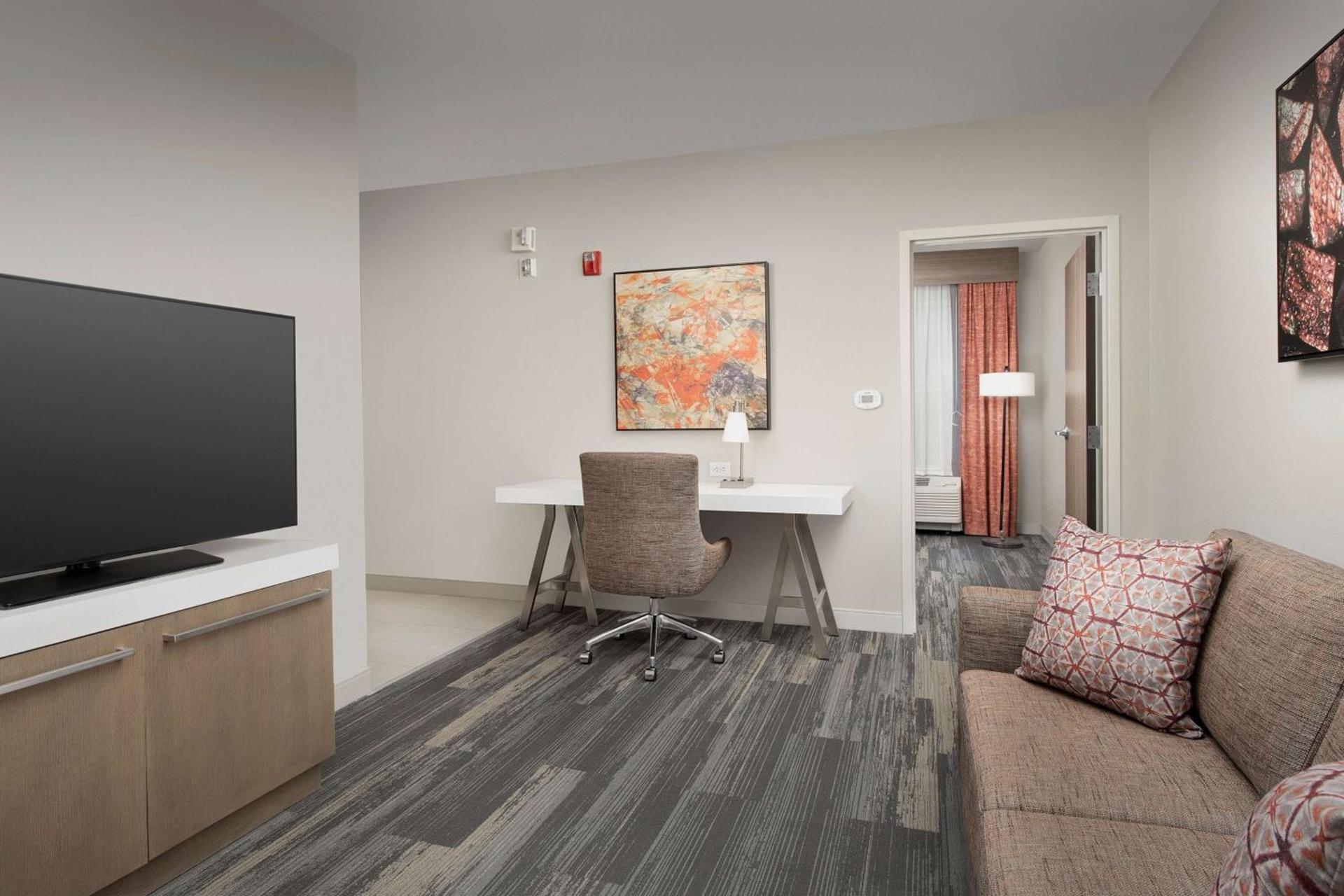 Hilton Garden Inn Columbia Airport, SC photo 34