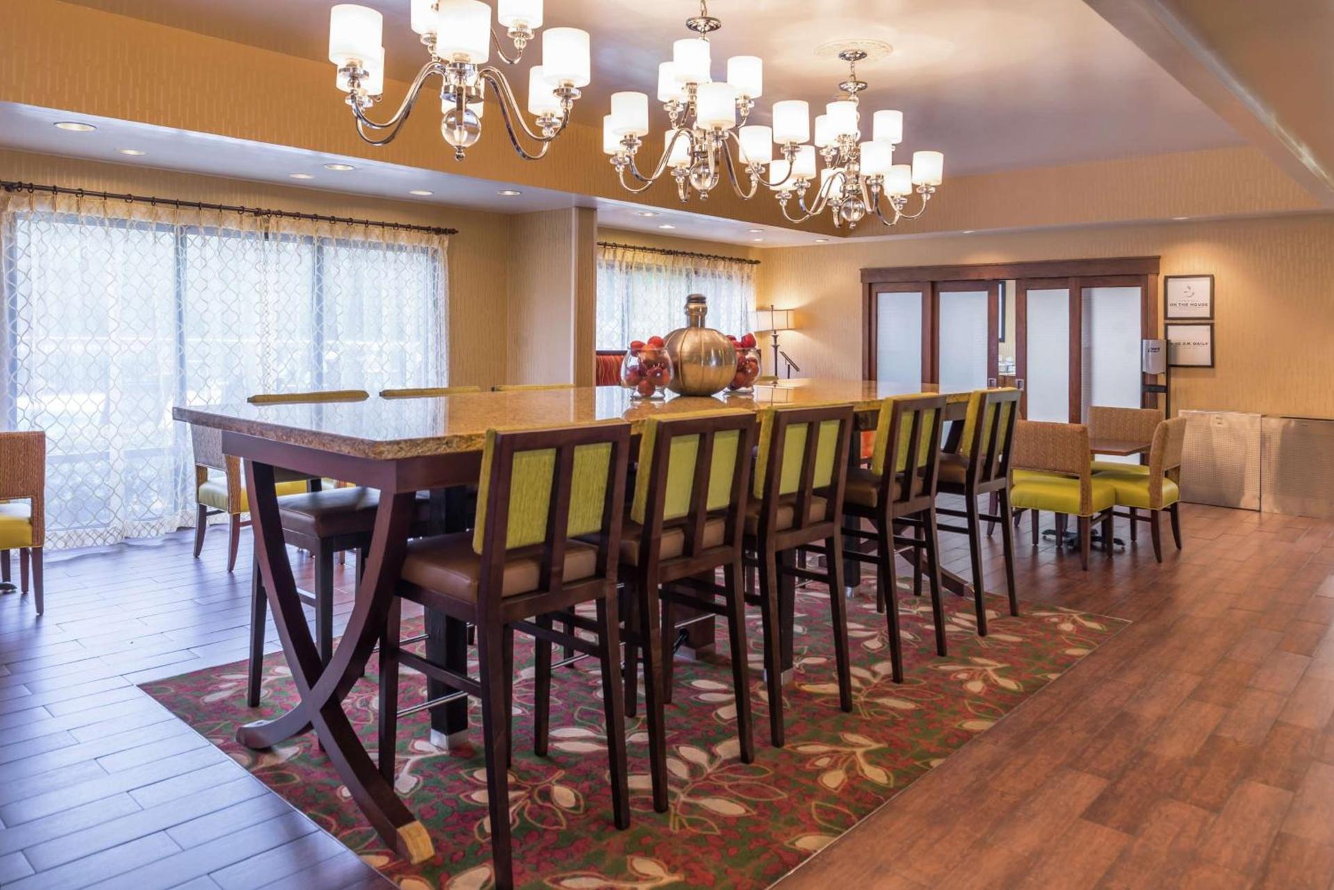 Hampton Inn Columbia Northeast-Fort Jackson Area photo 5