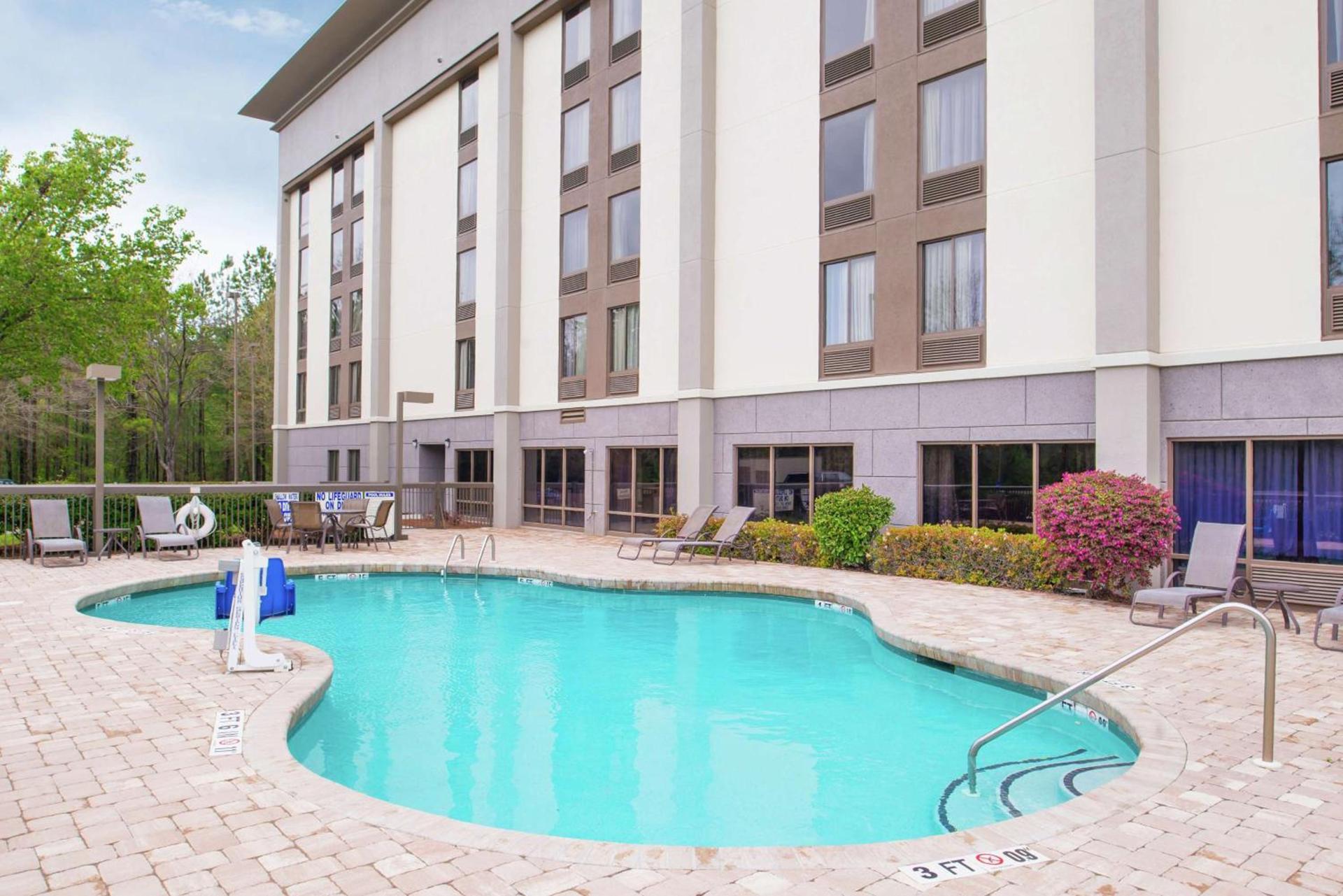 Hampton Inn Columbia Northeast-Fort Jackson Area photo 8