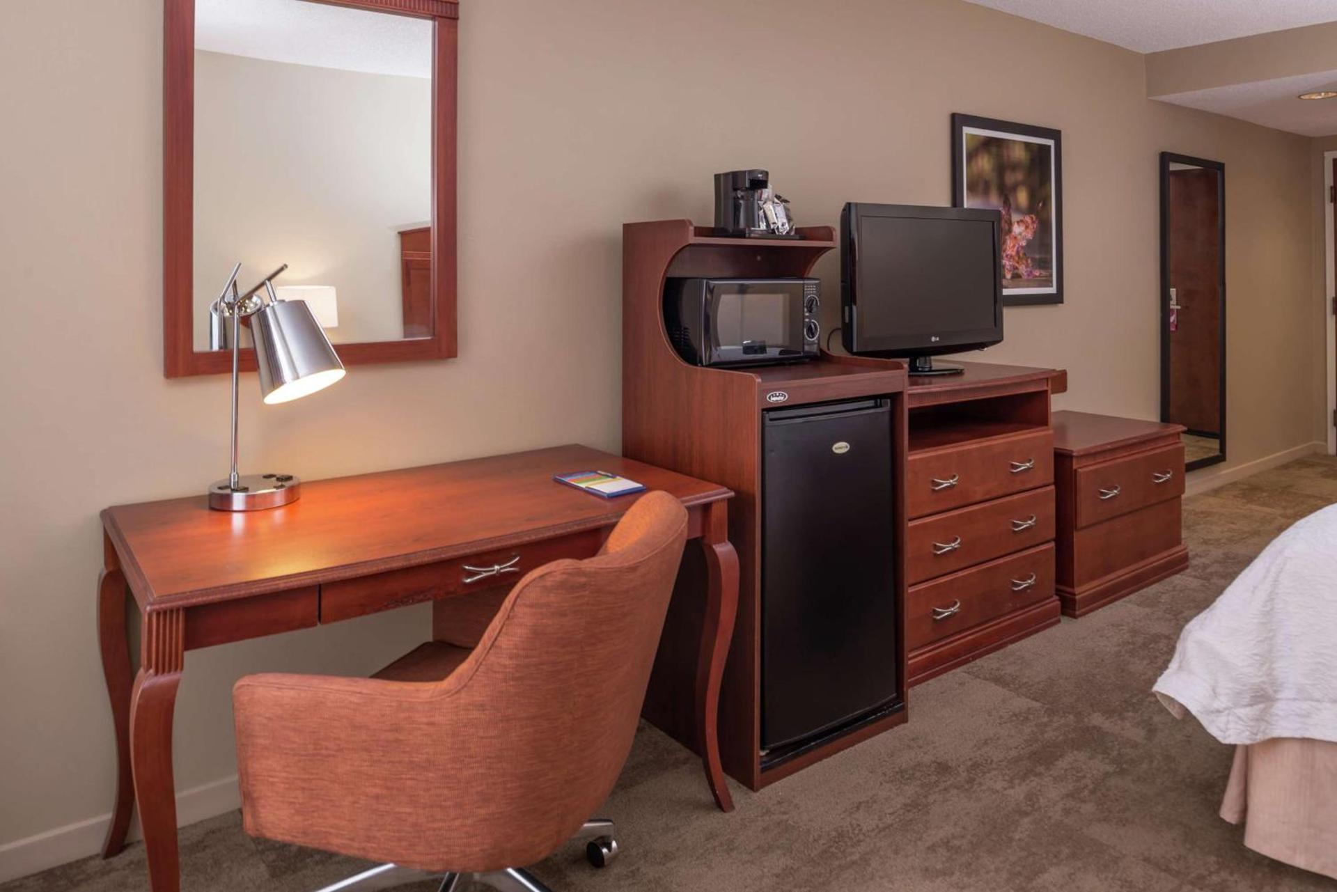 Hampton Inn Columbia Northeast-Fort Jackson Area photo 20