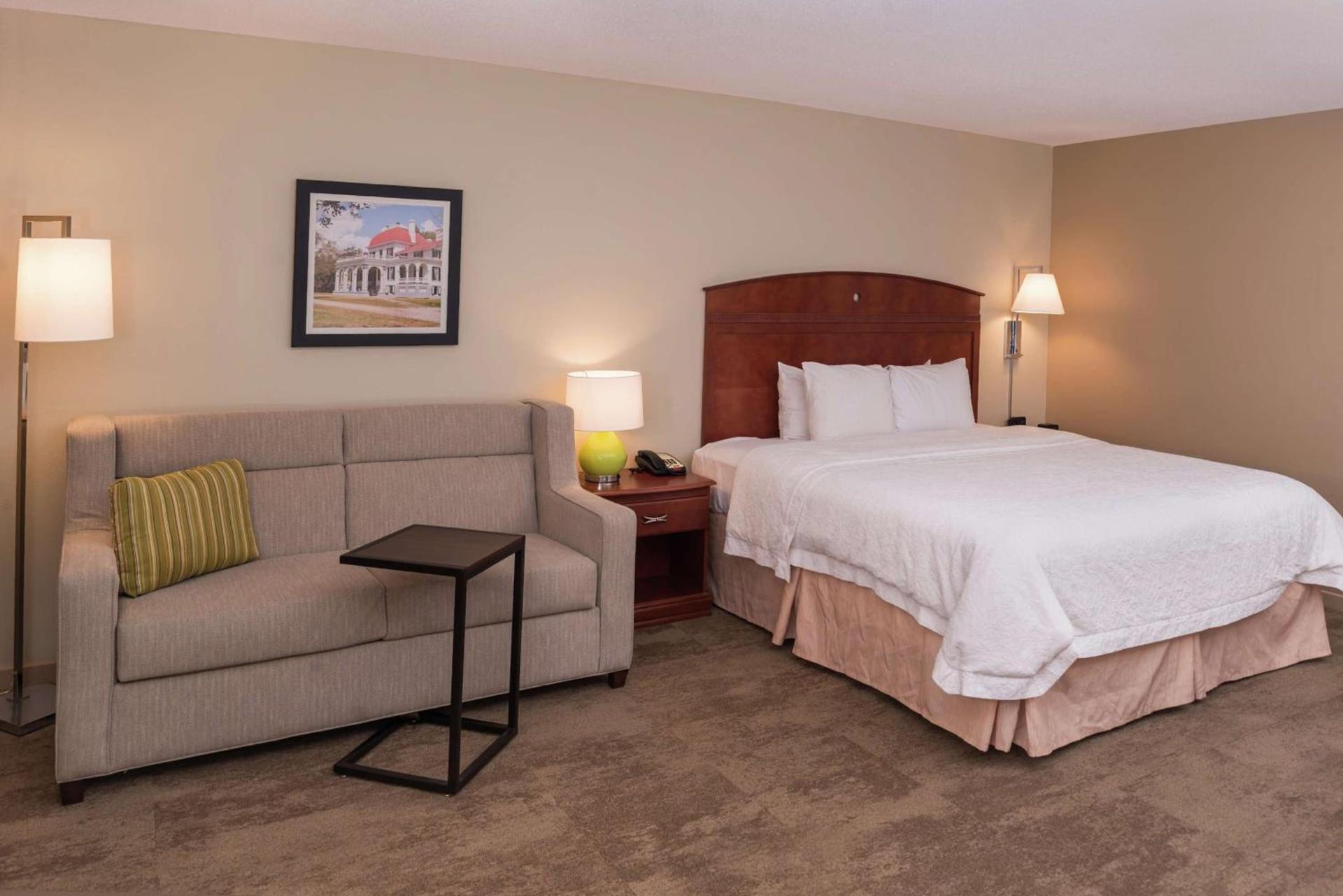 Hampton Inn Columbia Northeast-Fort Jackson Area photo 31
