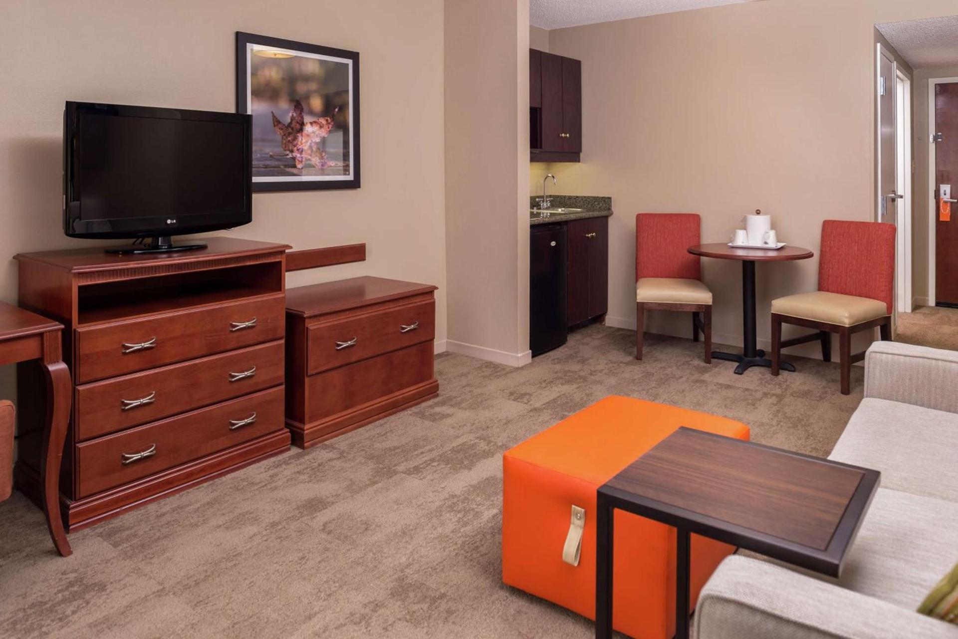 Hampton Inn Columbia Northeast-Fort Jackson Area photo 35