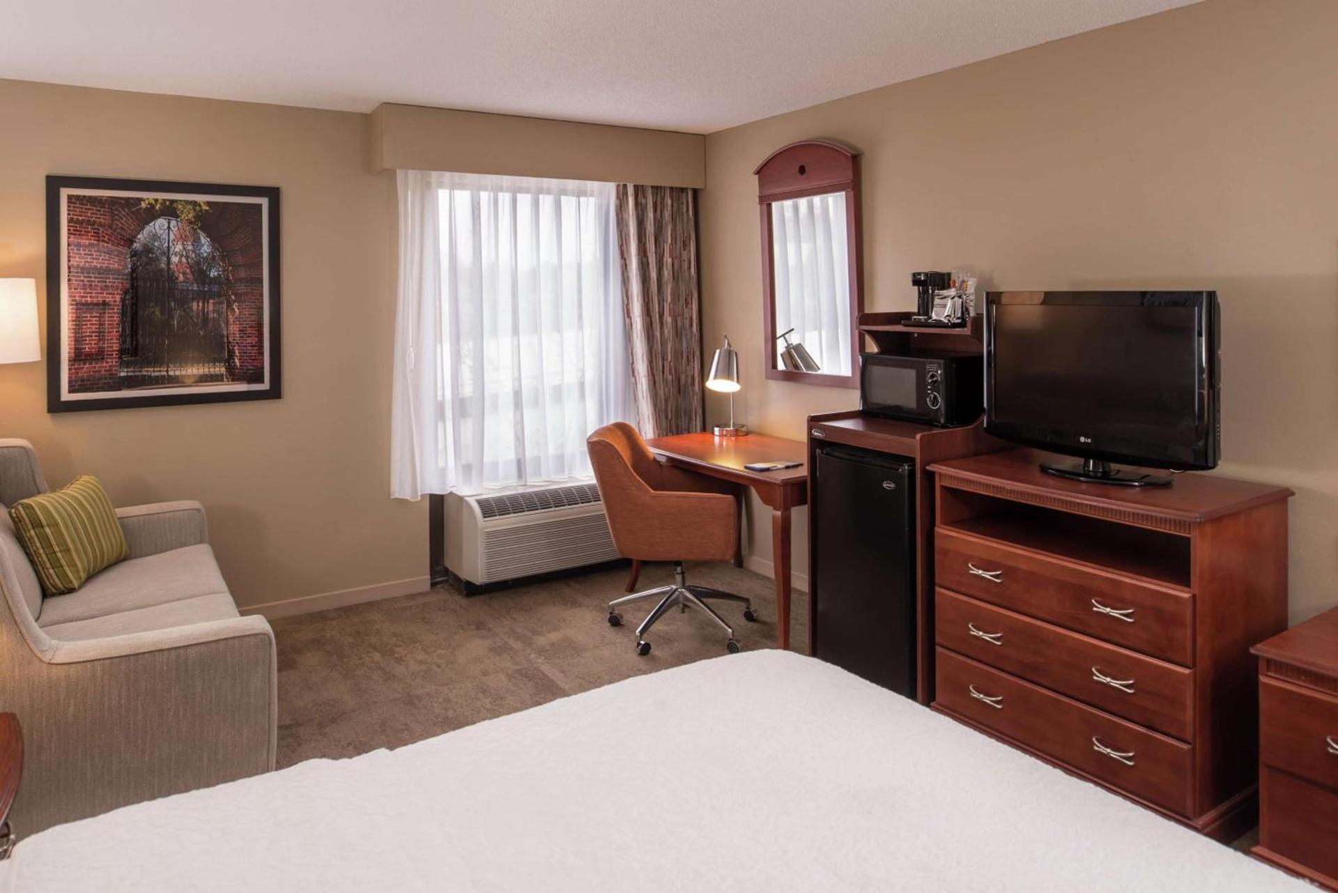 Hampton Inn Columbia Northeast-Fort Jackson Area photo 43