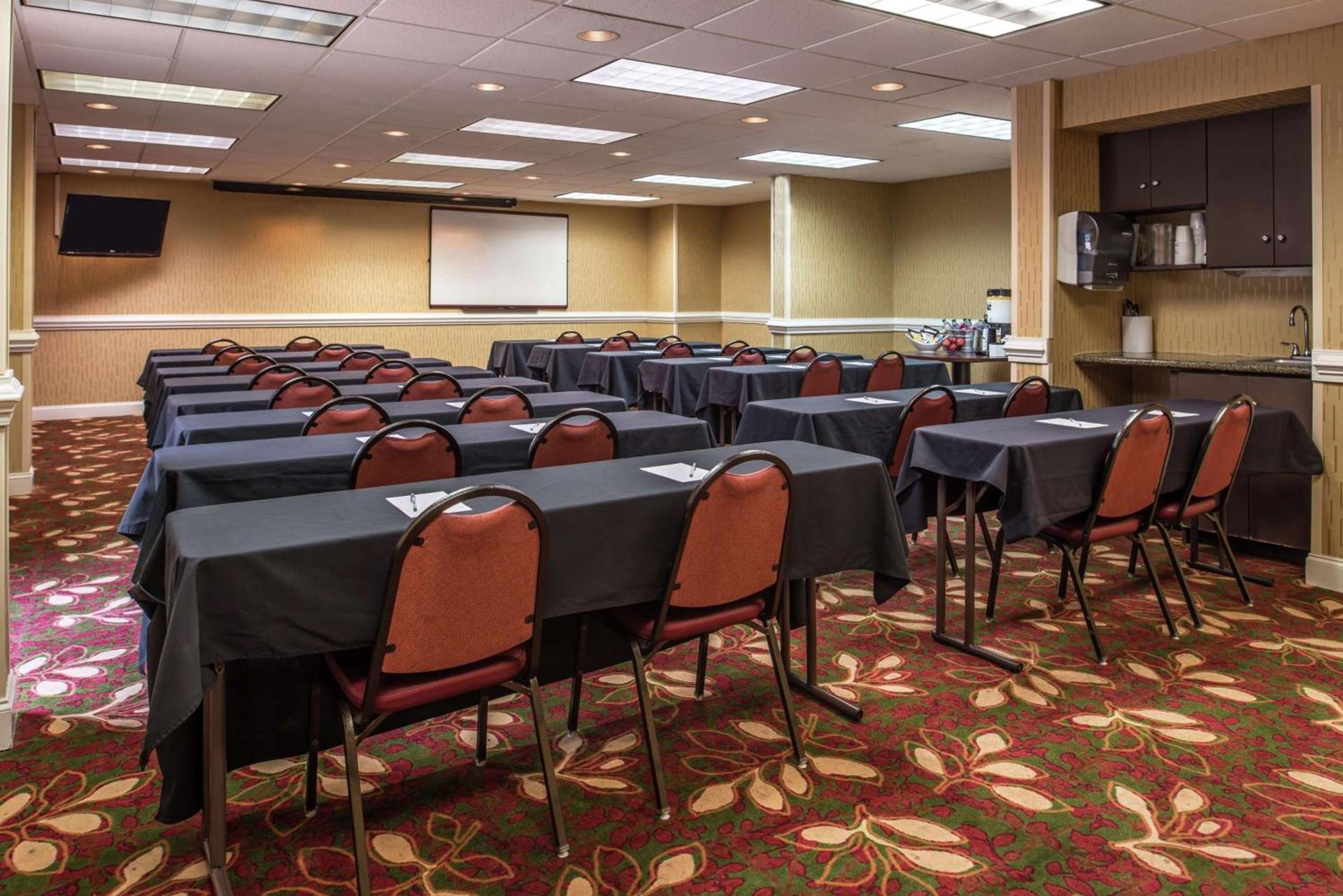 Hampton Inn Columbia Northeast-Fort Jackson Area photo 46