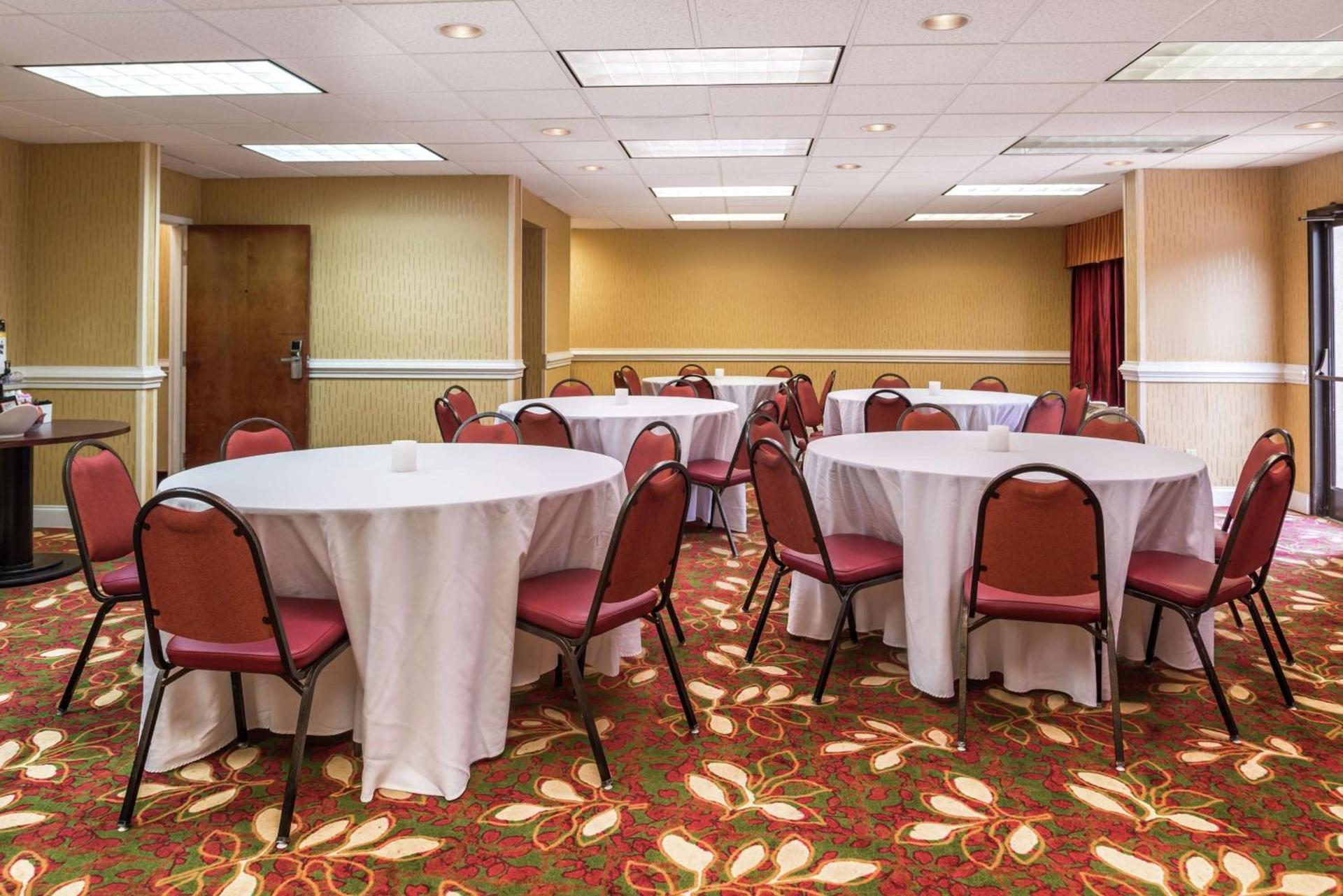 Hampton Inn Columbia Northeast-Fort Jackson Area photo 49