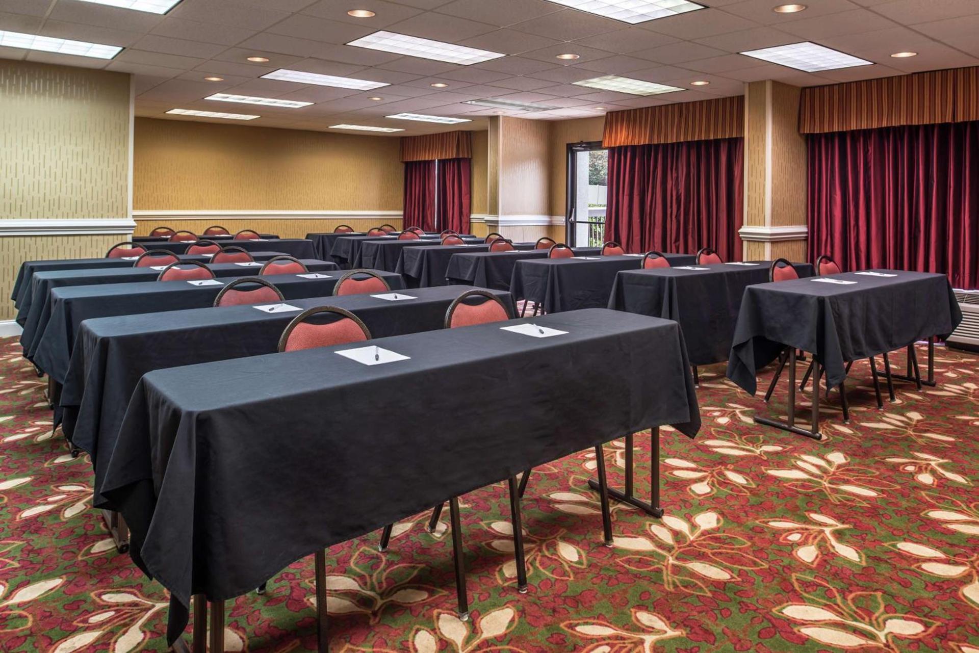 Hampton Inn Columbia Northeast-Fort Jackson Area photo 50