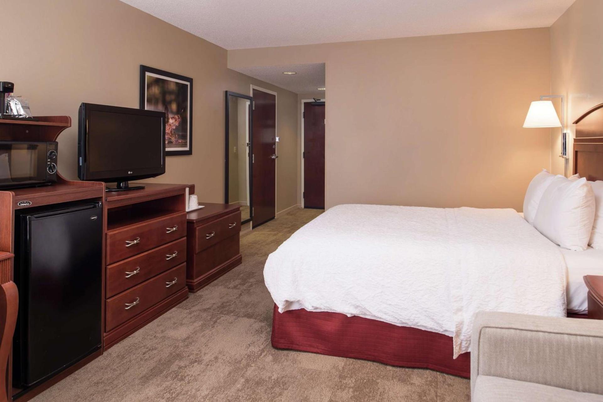 Hampton Inn Columbia Northeast-Fort Jackson Area photo 51