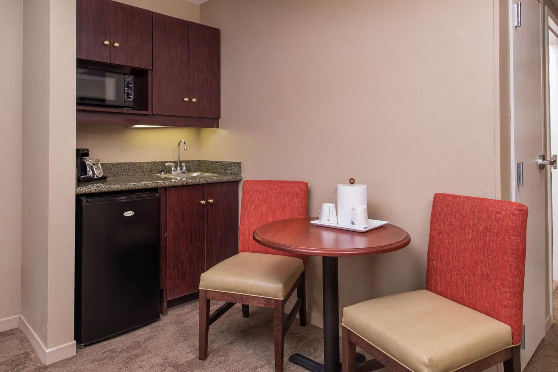 Hampton Inn Columbia Northeast-Fort Jackson Area photo 54