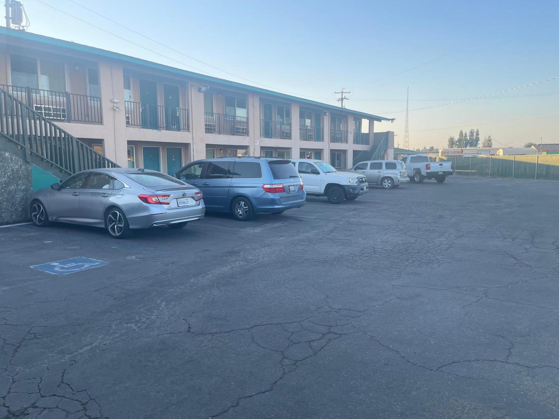 Town House Motel photo 15