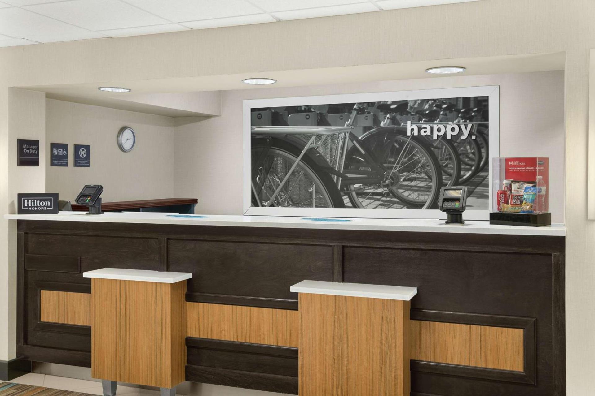 Hampton Inn Atlanta-Newnan photo 3