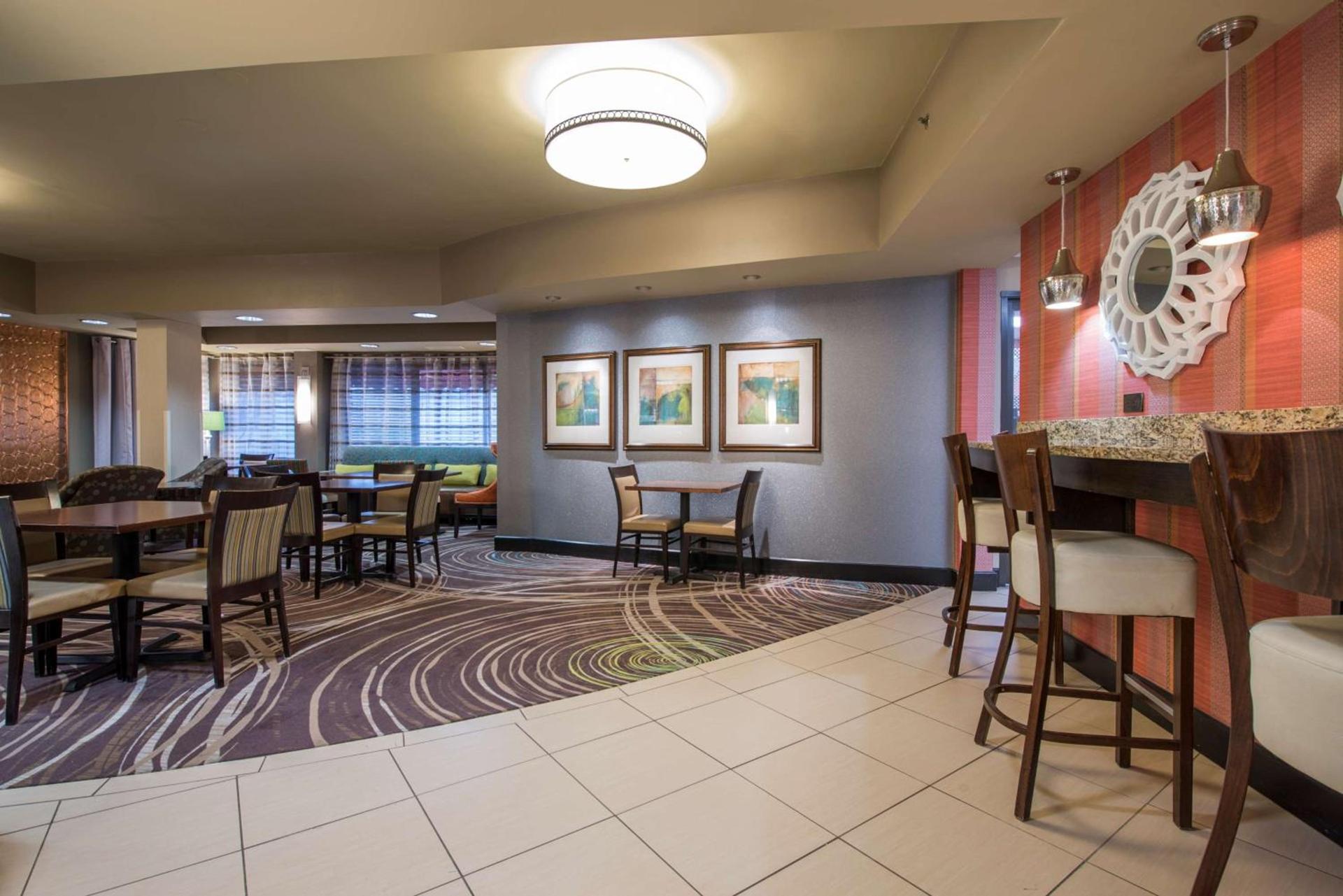 Hampton Inn Atlanta-Newnan photo 6