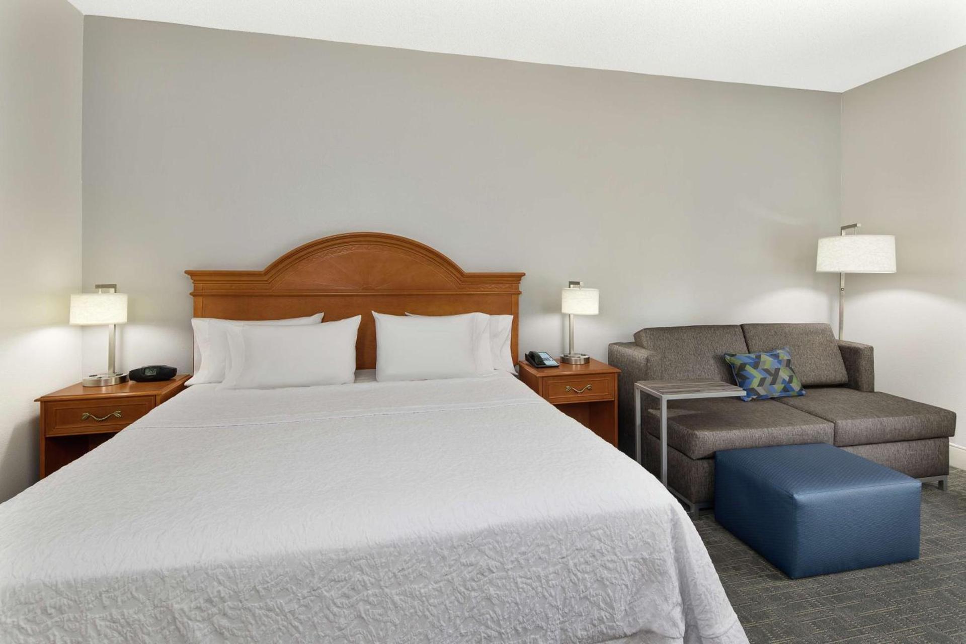Hampton Inn Atlanta-Newnan photo 22