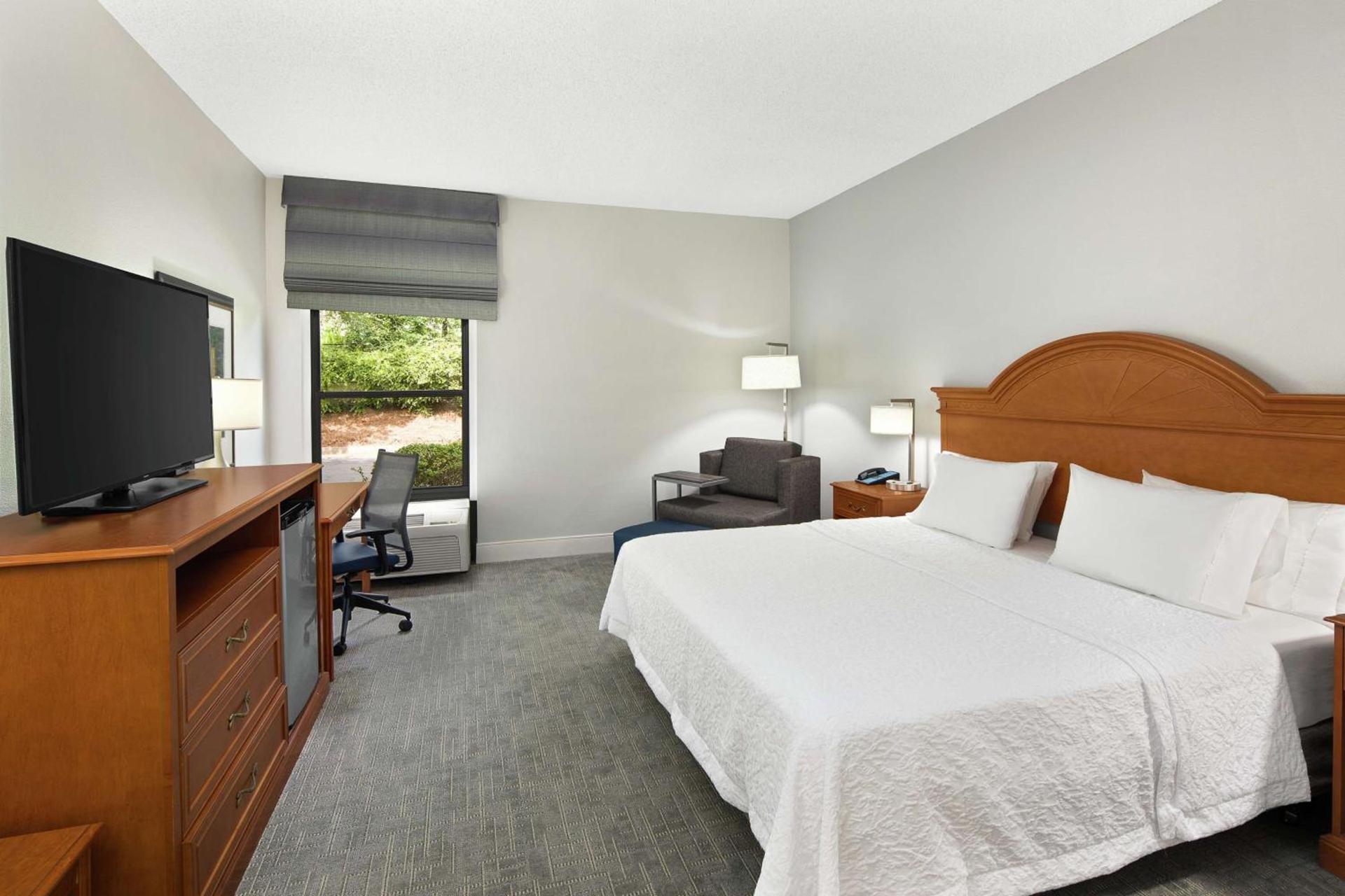 Hampton Inn Atlanta-Newnan photo 31