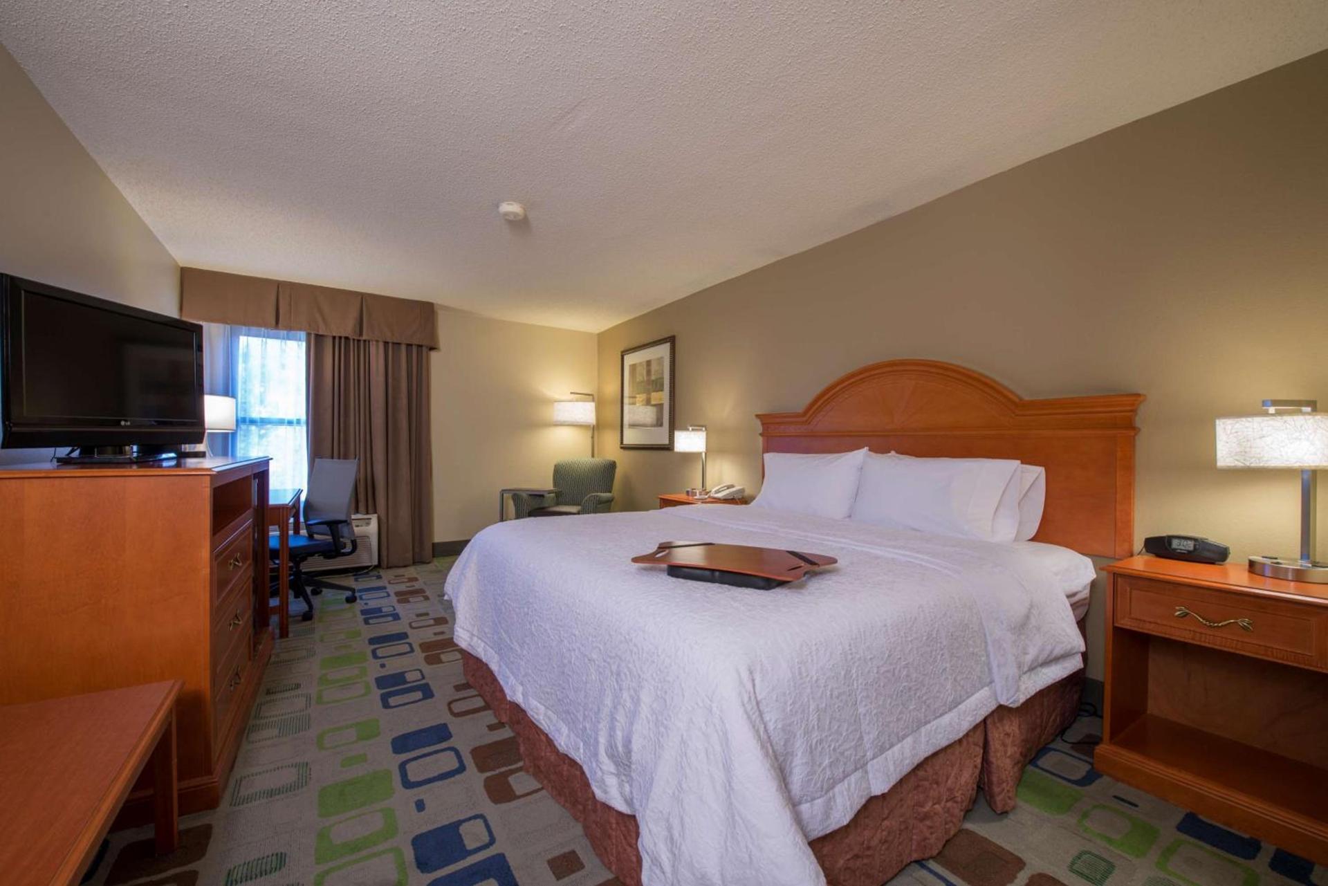 Hampton Inn Atlanta-Newnan photo 36