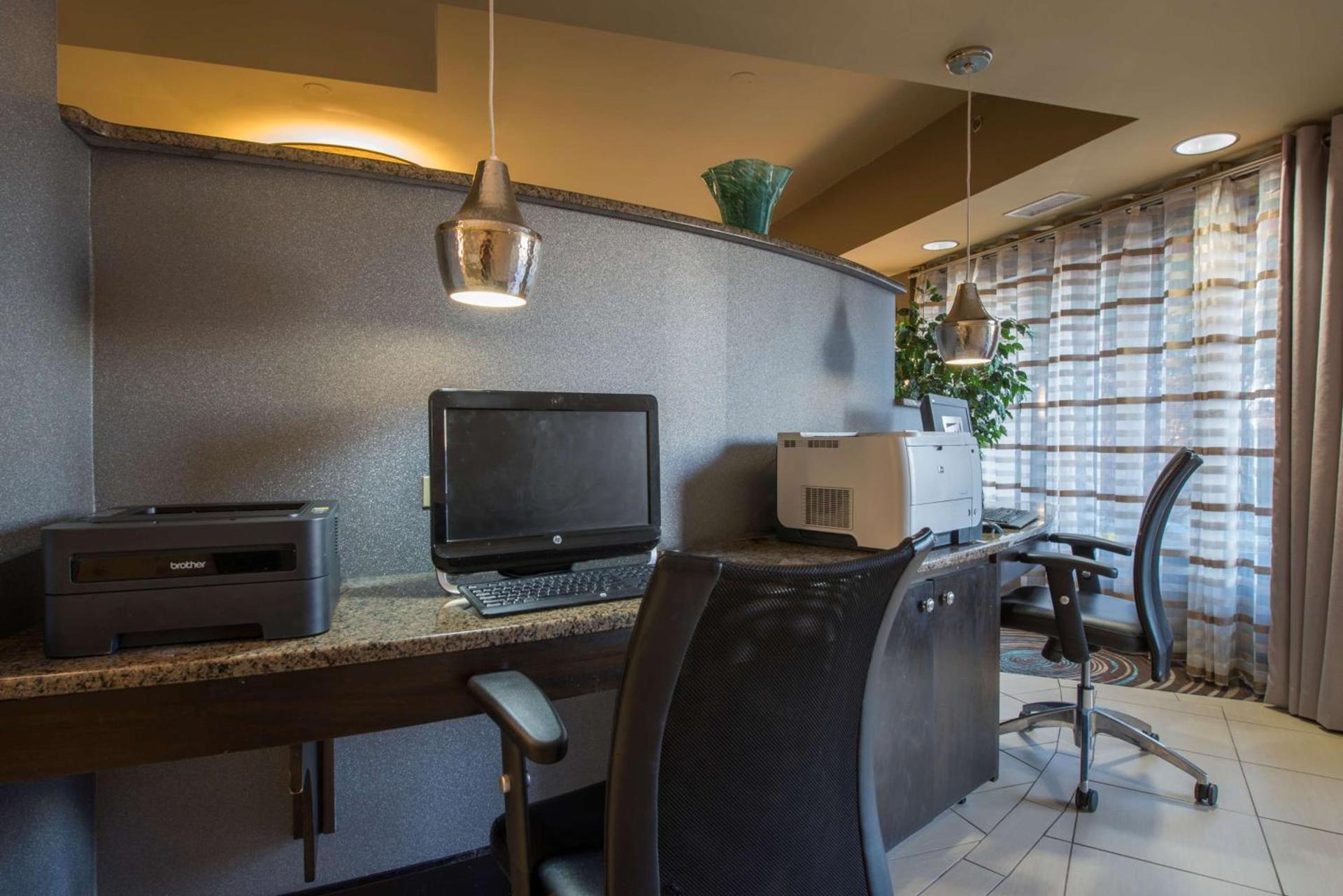 Hampton Inn Atlanta-Newnan photo 46