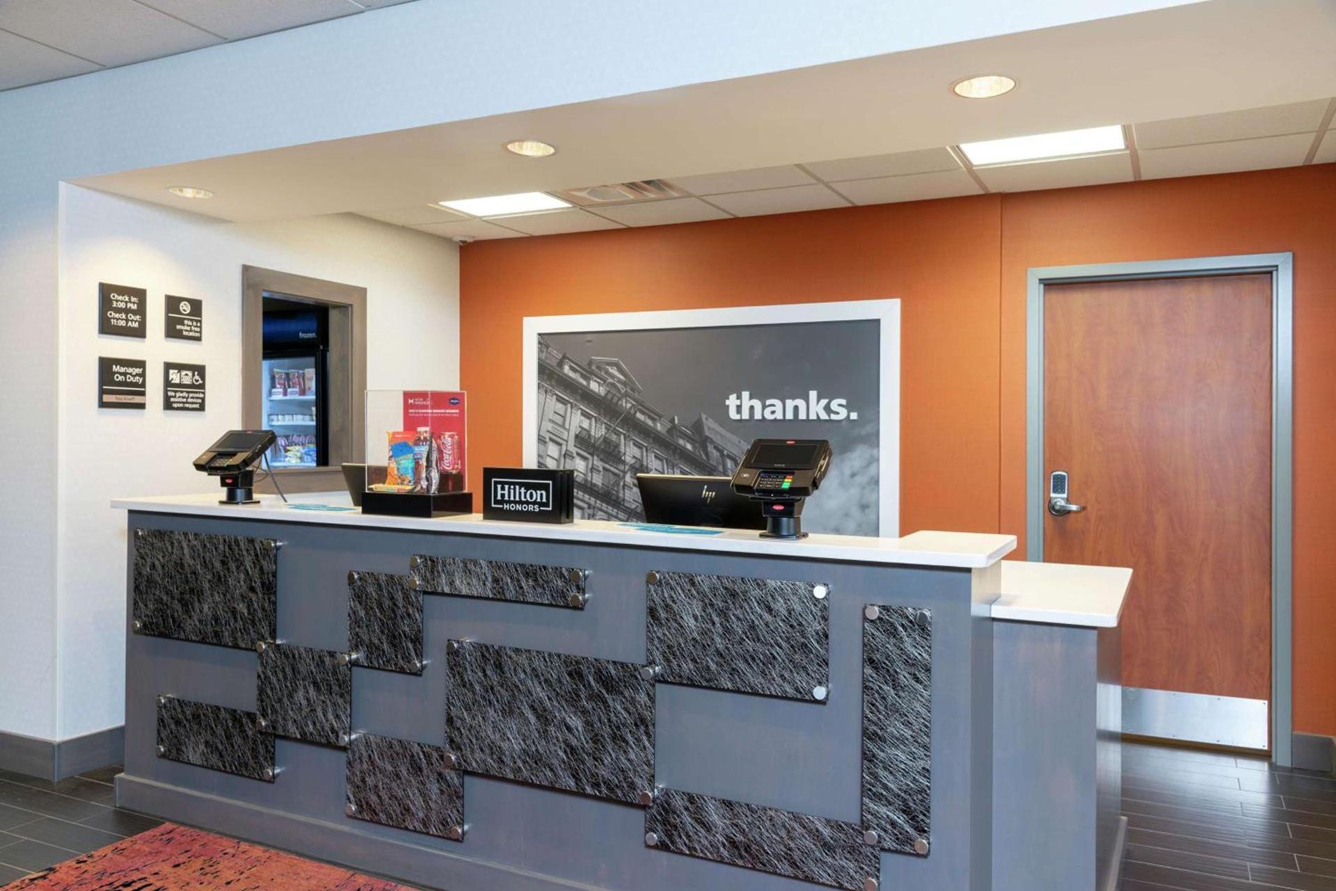 Hampton Inn Akron-South photo 6