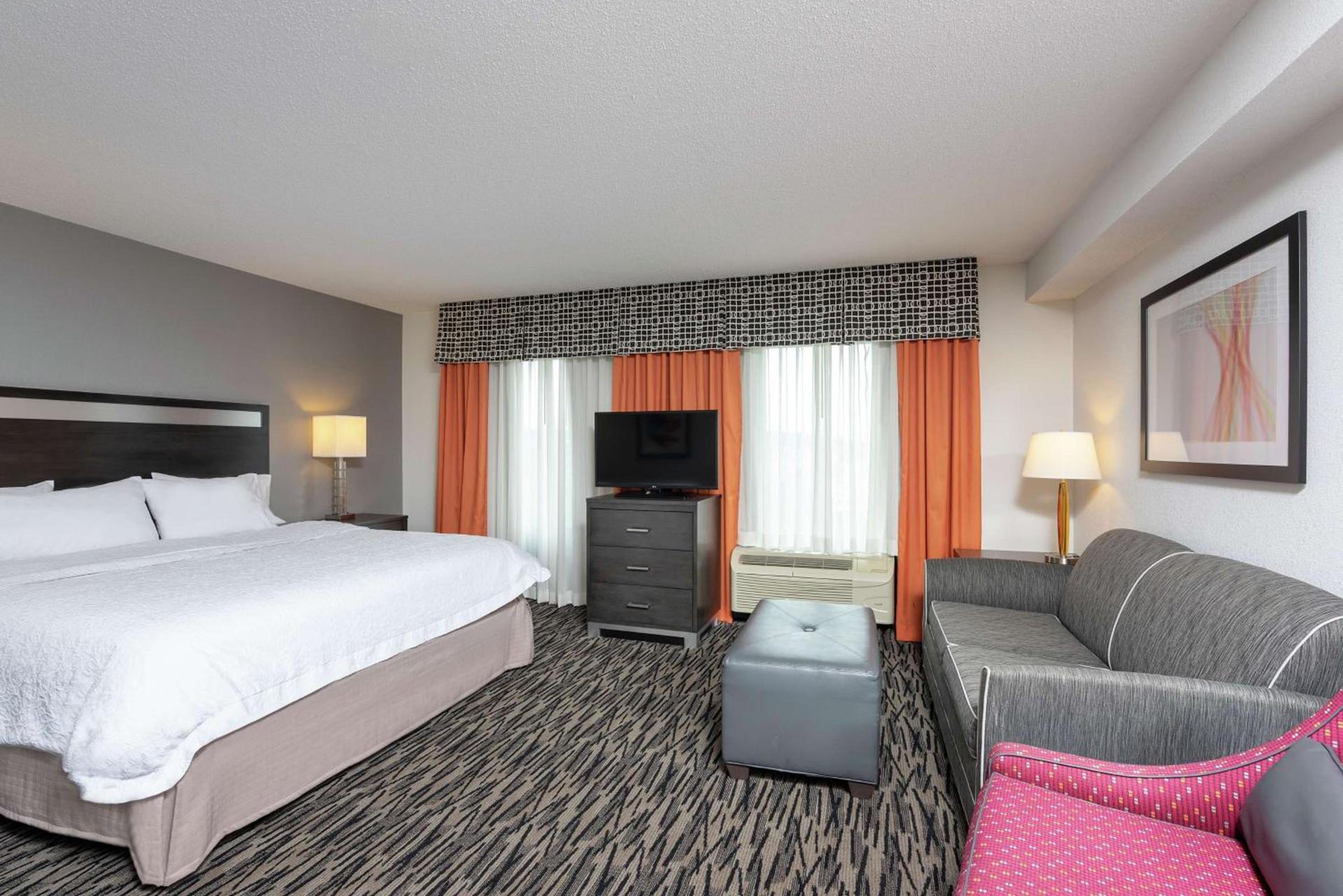 Hampton Inn Akron-South photo 31
