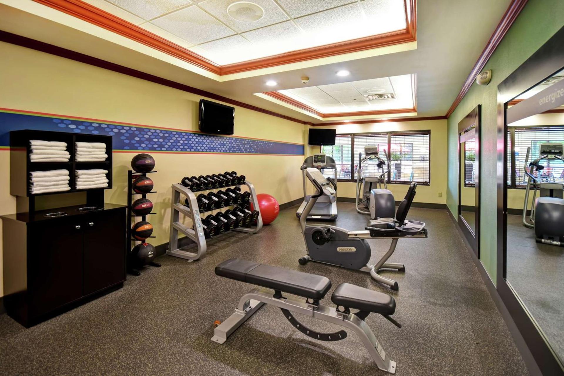 Hampton Inn Chicopee - Springfield photo 16