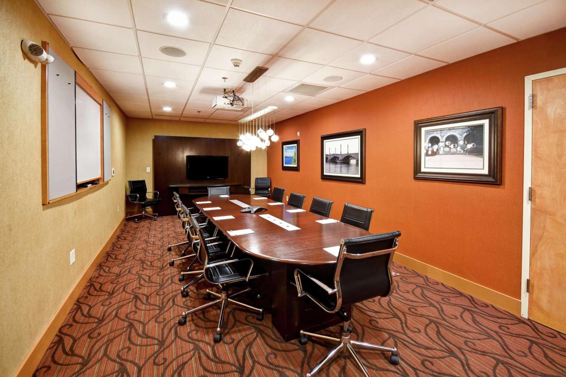 Hampton Inn Chicopee - Springfield photo 27