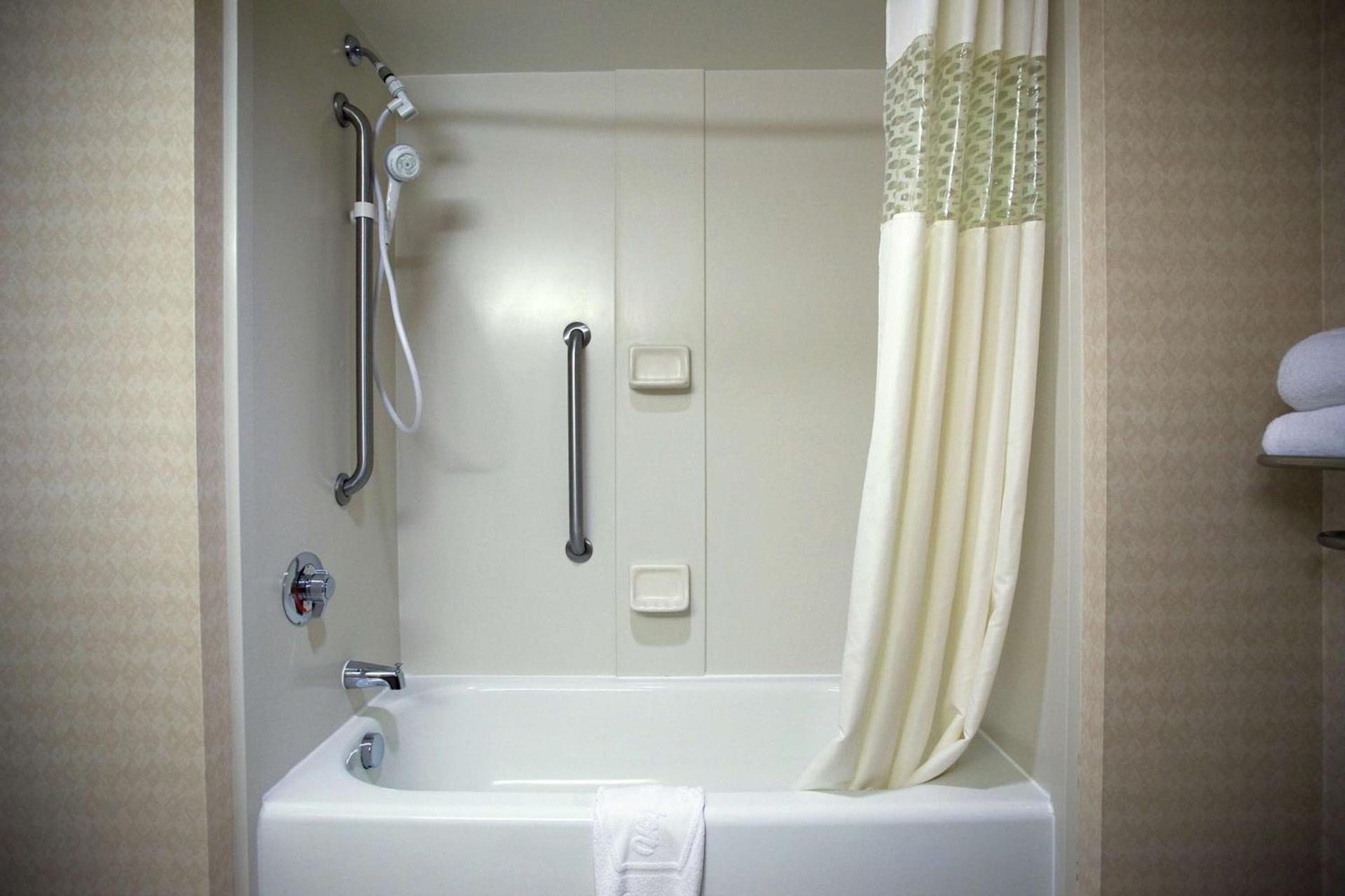 Hampton Inn Carrollton photo 22