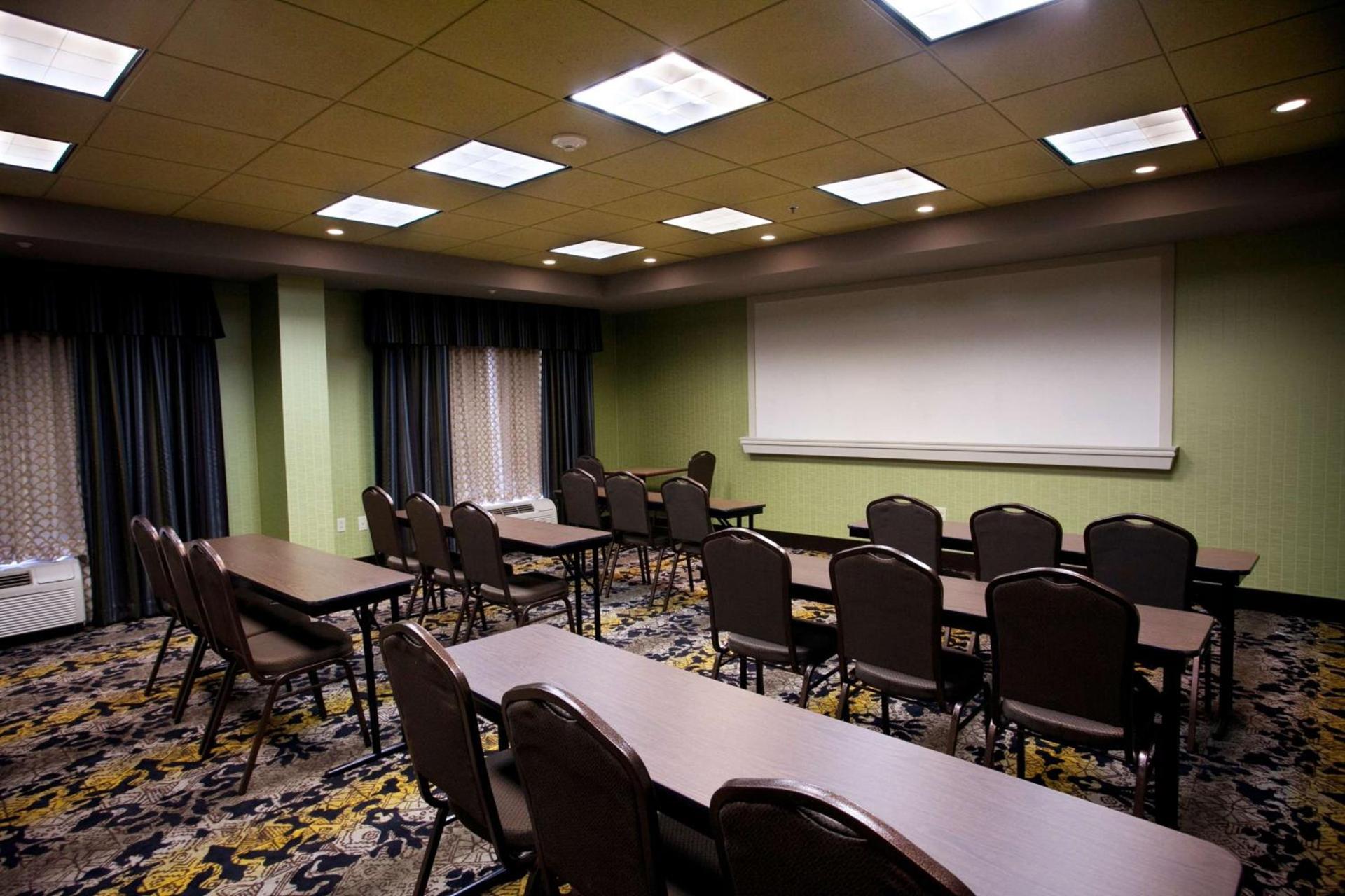Hampton Inn Carrollton photo 35