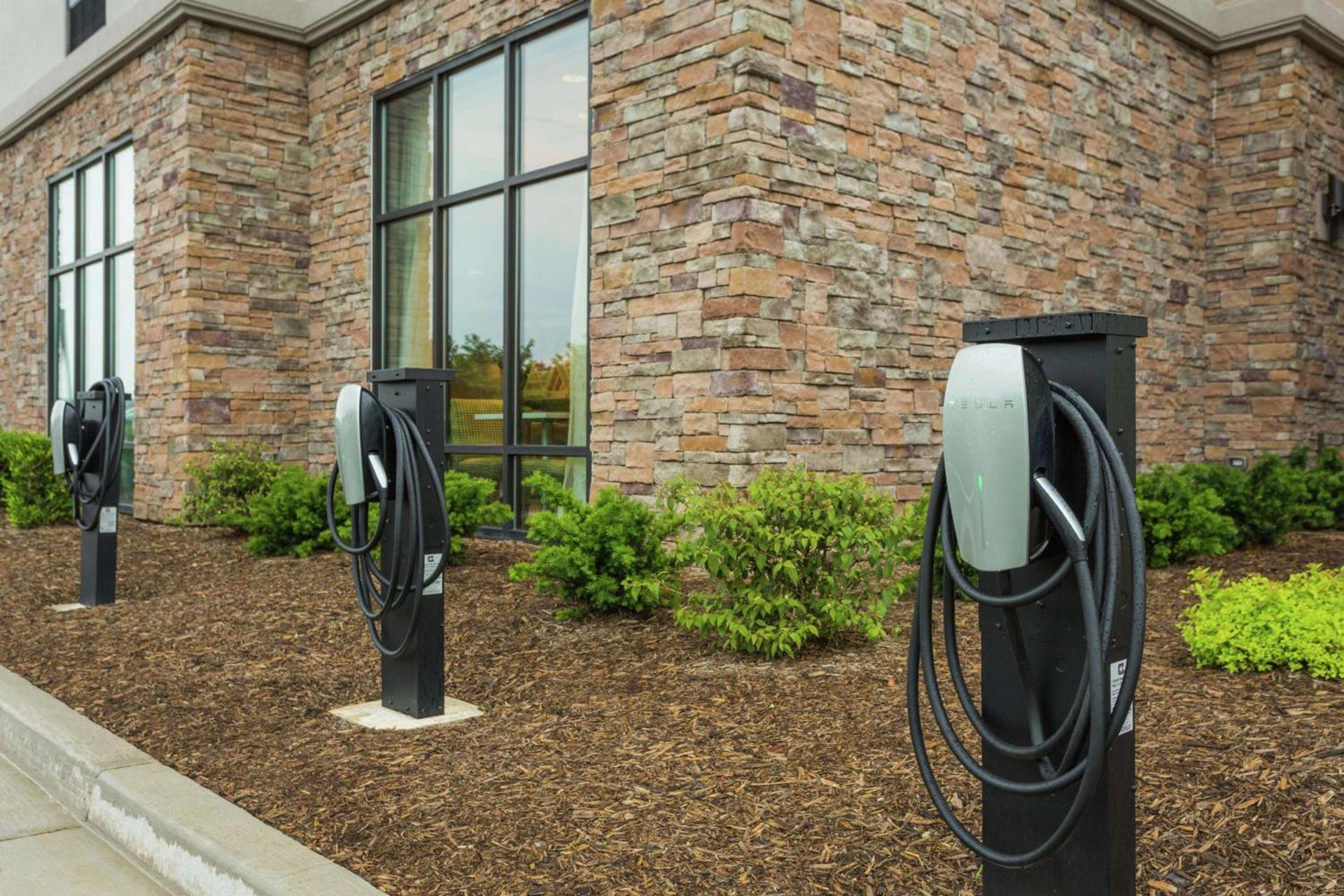 Hampton Inn Cumberland photo 3