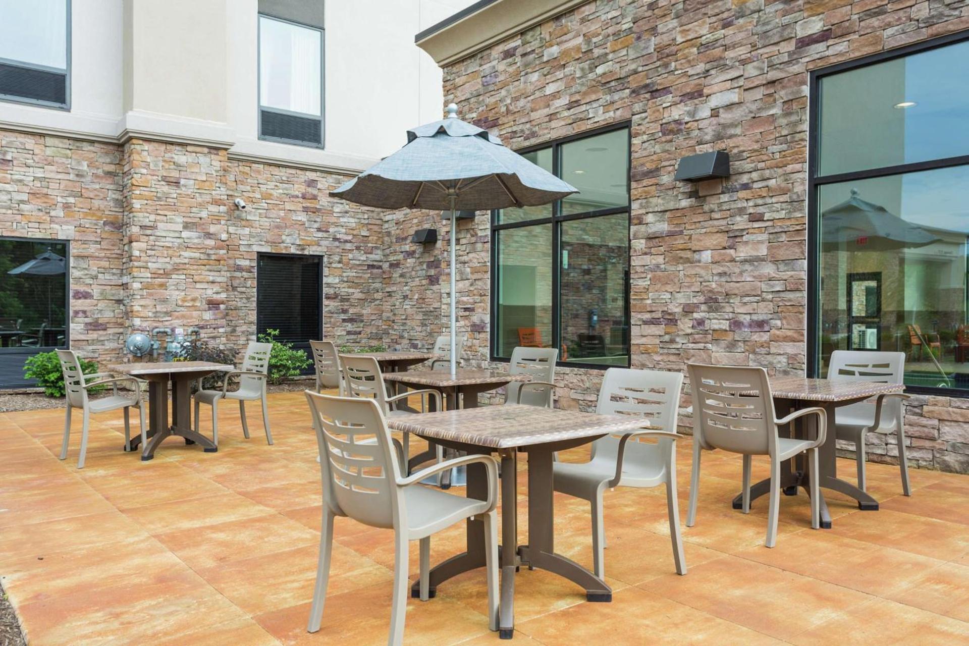 Hampton Inn Cumberland photo 4