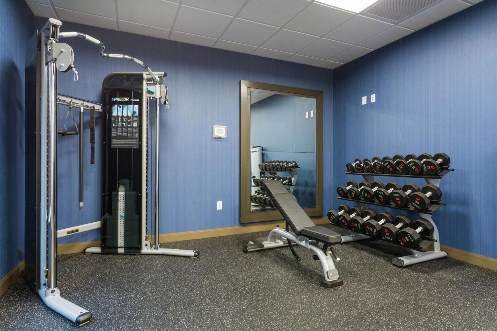 Hampton Inn Cumberland photo 15
